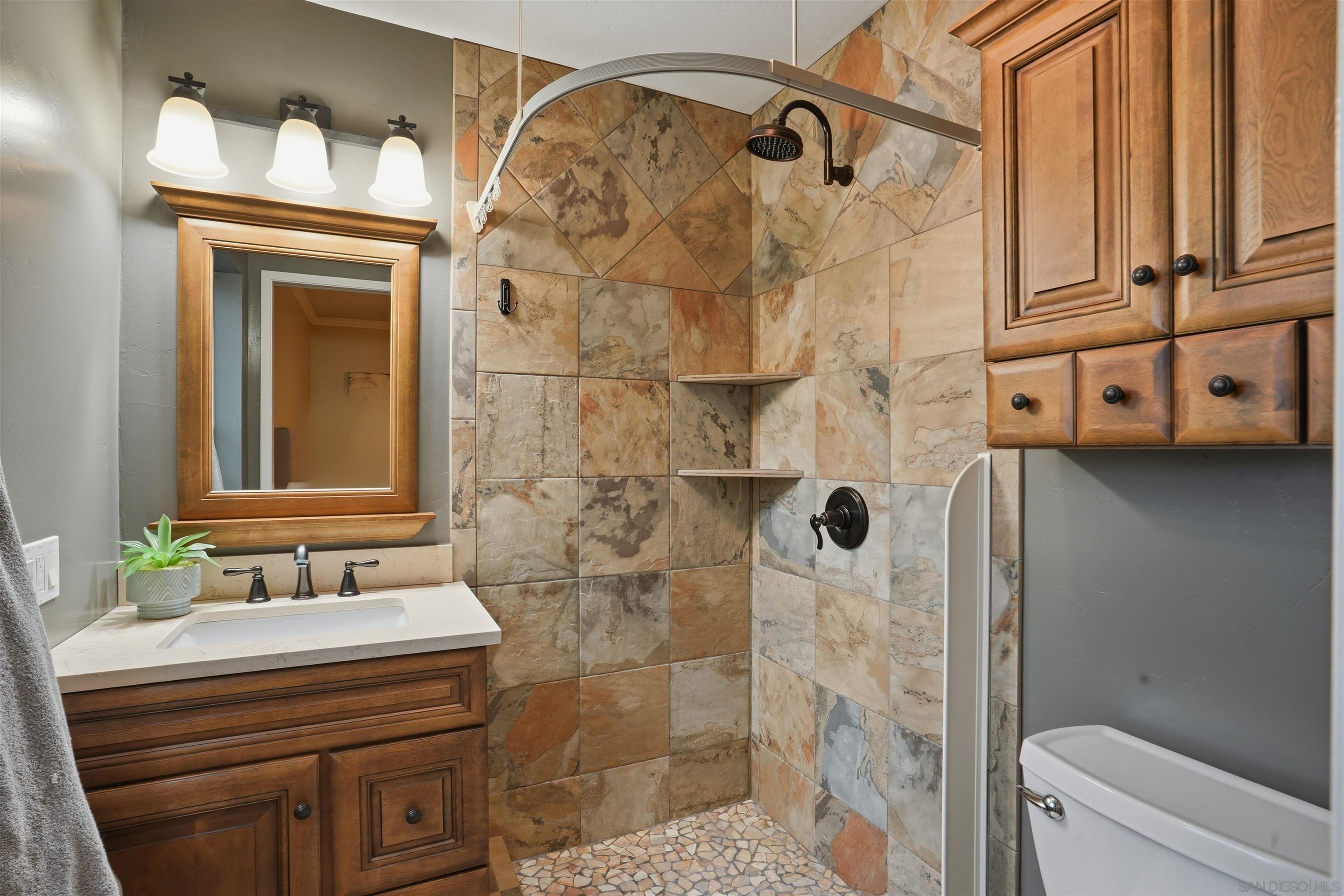 Detail Gallery Image 16 of 24 For 1133 W 13th Ave, Escondido,  CA 92025 - 3 Beds | 2 Baths