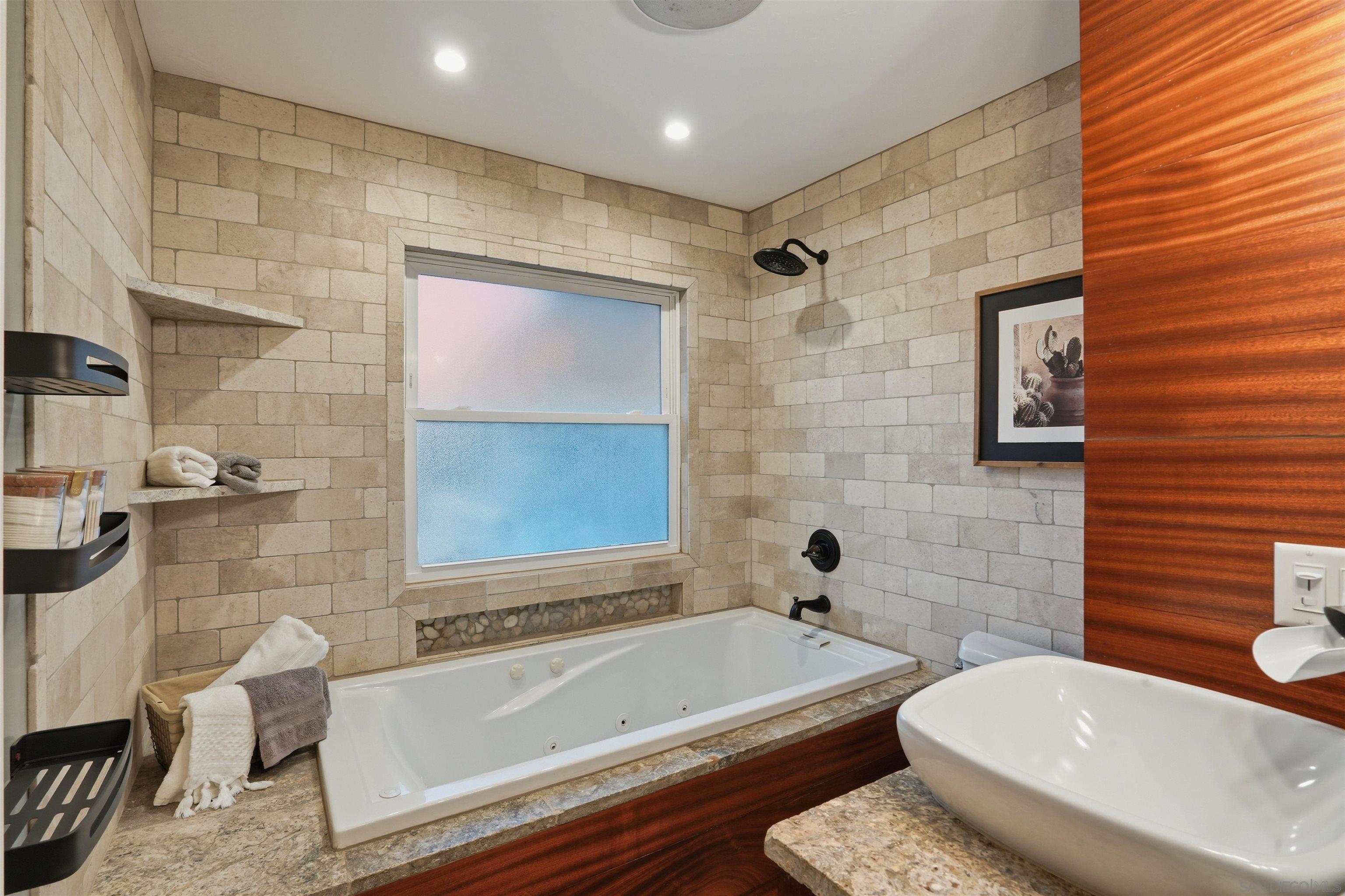 Detail Gallery Image 19 of 24 For 1133 W 13th Ave, Escondido,  CA 92025 - 3 Beds | 2 Baths