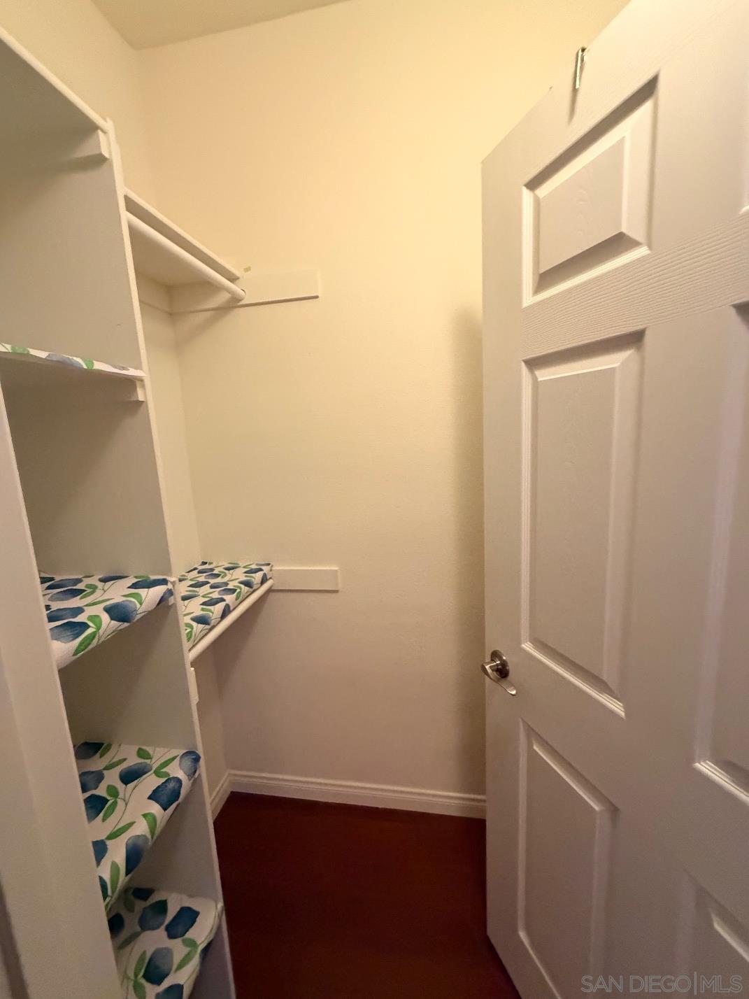 Detail Gallery Image 3 of 19 For 2715  Lake Pointe Dr  219, Spring Valley,  CA 91977 - 2 Beds | 2 Baths