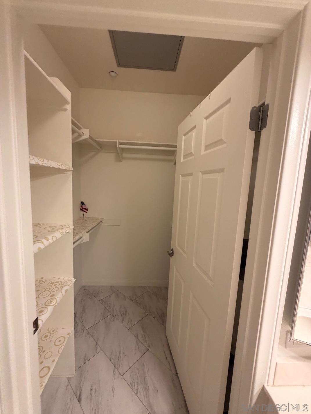 Detail Gallery Image 10 of 19 For 2715  Lake Pointe Dr  219, Spring Valley,  CA 91977 - 2 Beds | 2 Baths