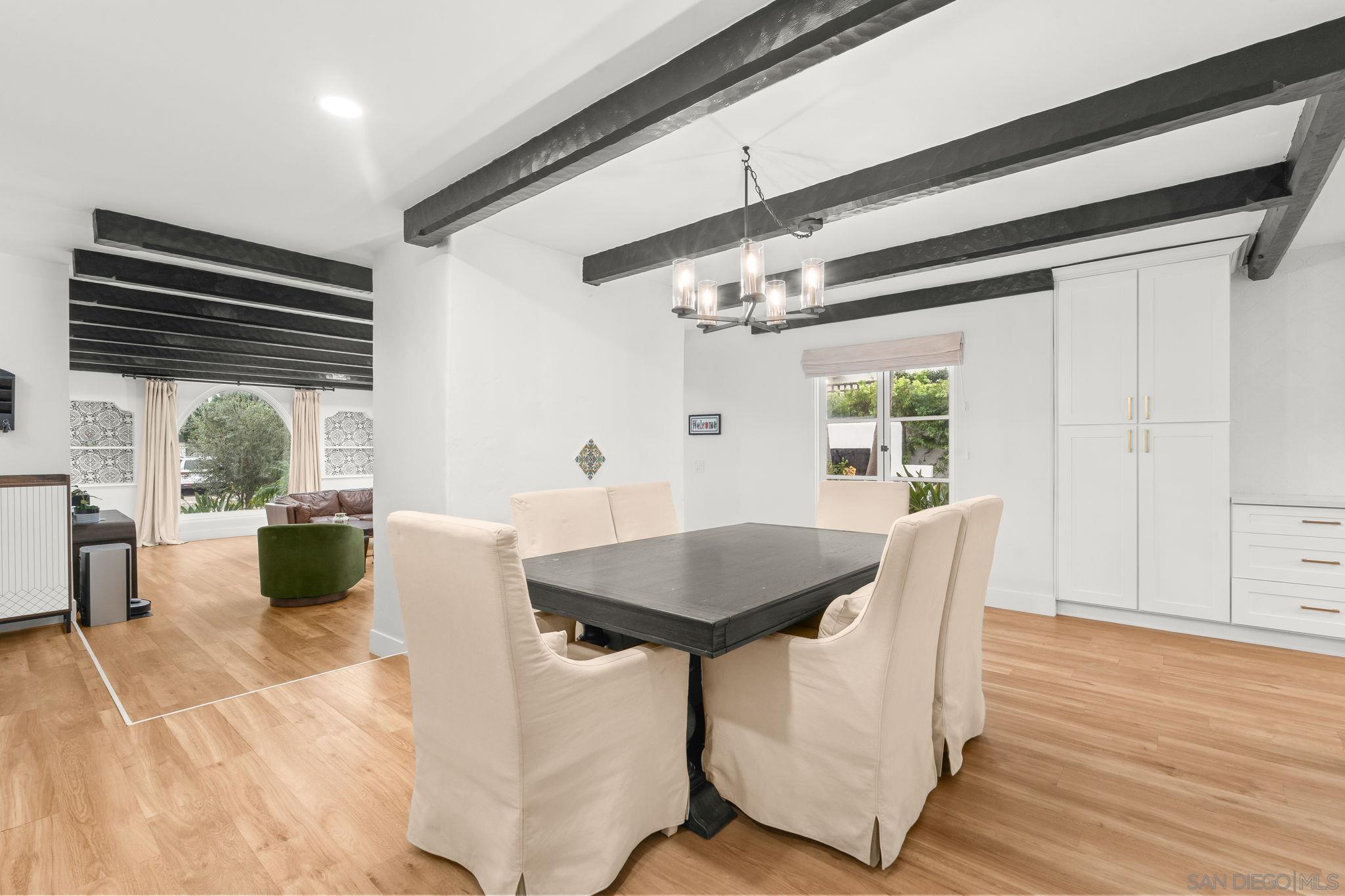 Detail Gallery Image 19 of 65 For 2318  Plum St, San Diego,  CA 92106 - 4 Beds | 4/1 Baths