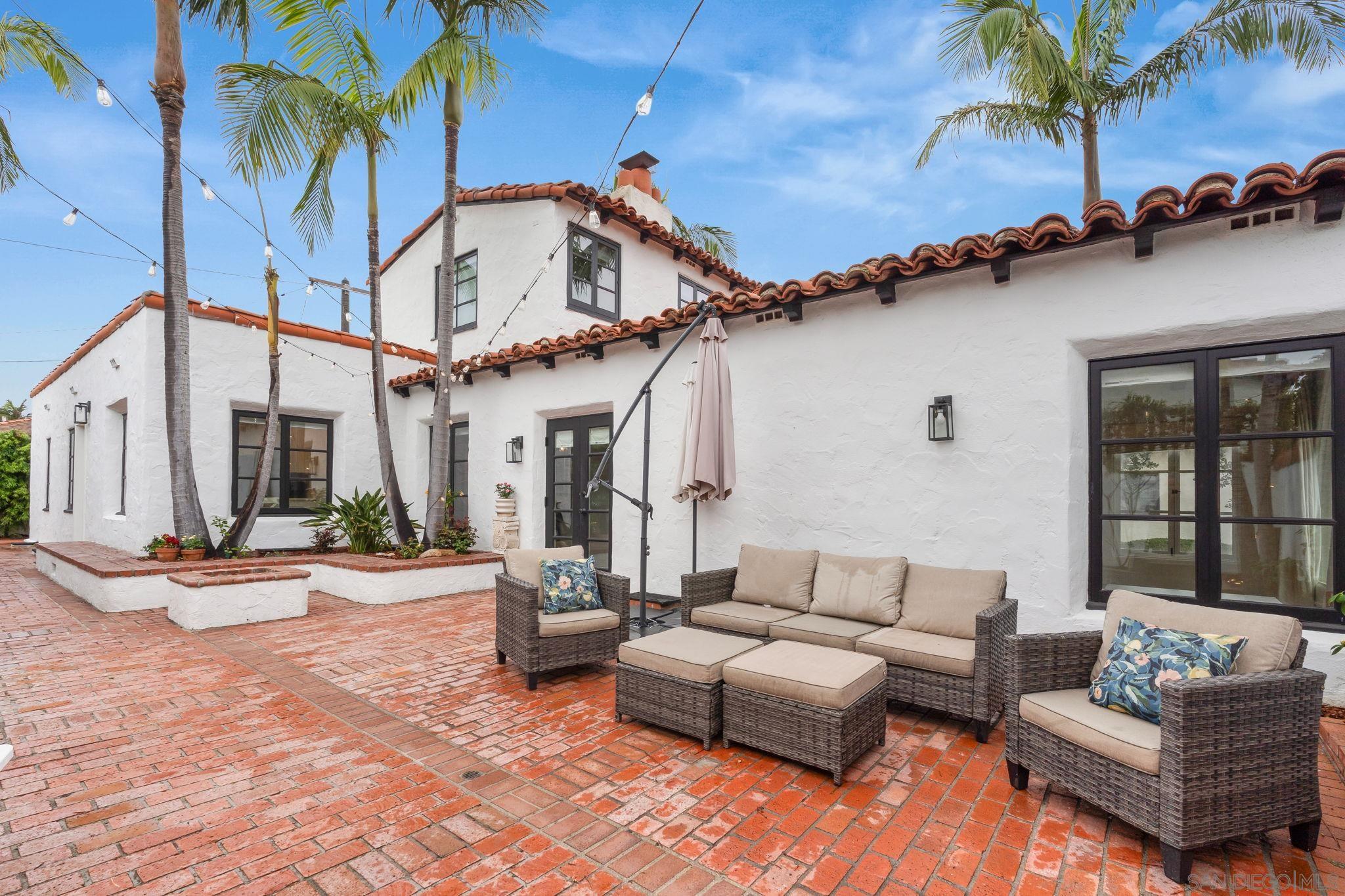 Detail Gallery Image 28 of 65 For 2318  Plum St, San Diego,  CA 92106 - 4 Beds | 4/1 Baths