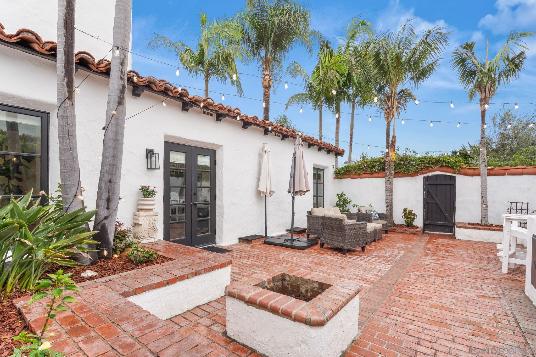 Detail Gallery Image 29 of 65 For 2318  Plum St, San Diego,  CA 92106 - 4 Beds | 4/1 Baths