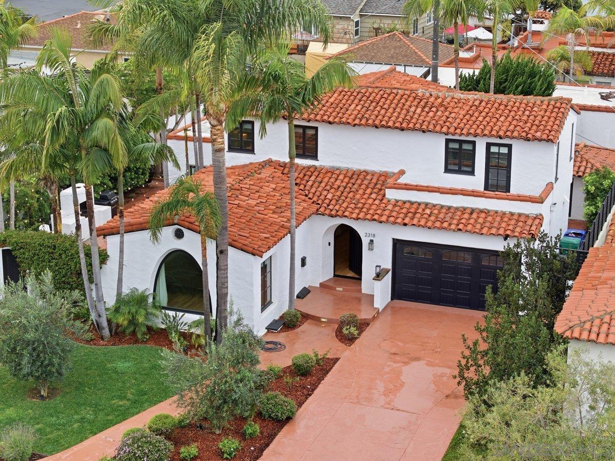 Detail Gallery Image 6 of 65 For 2318  Plum St, San Diego,  CA 92106 - 4 Beds | 4/1 Baths