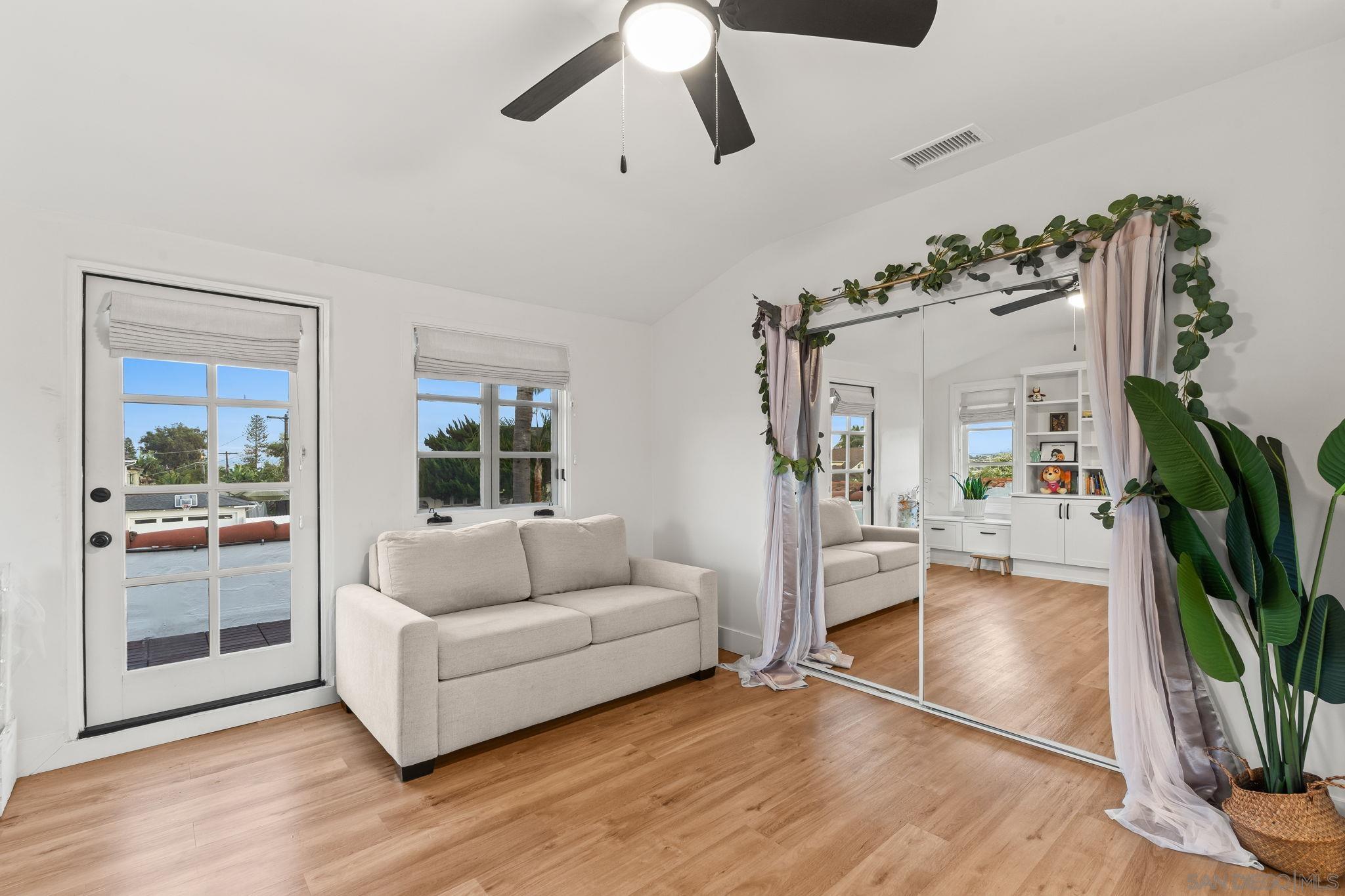 Detail Gallery Image 57 of 65 For 2318  Plum St, San Diego,  CA 92106 - 4 Beds | 4/1 Baths