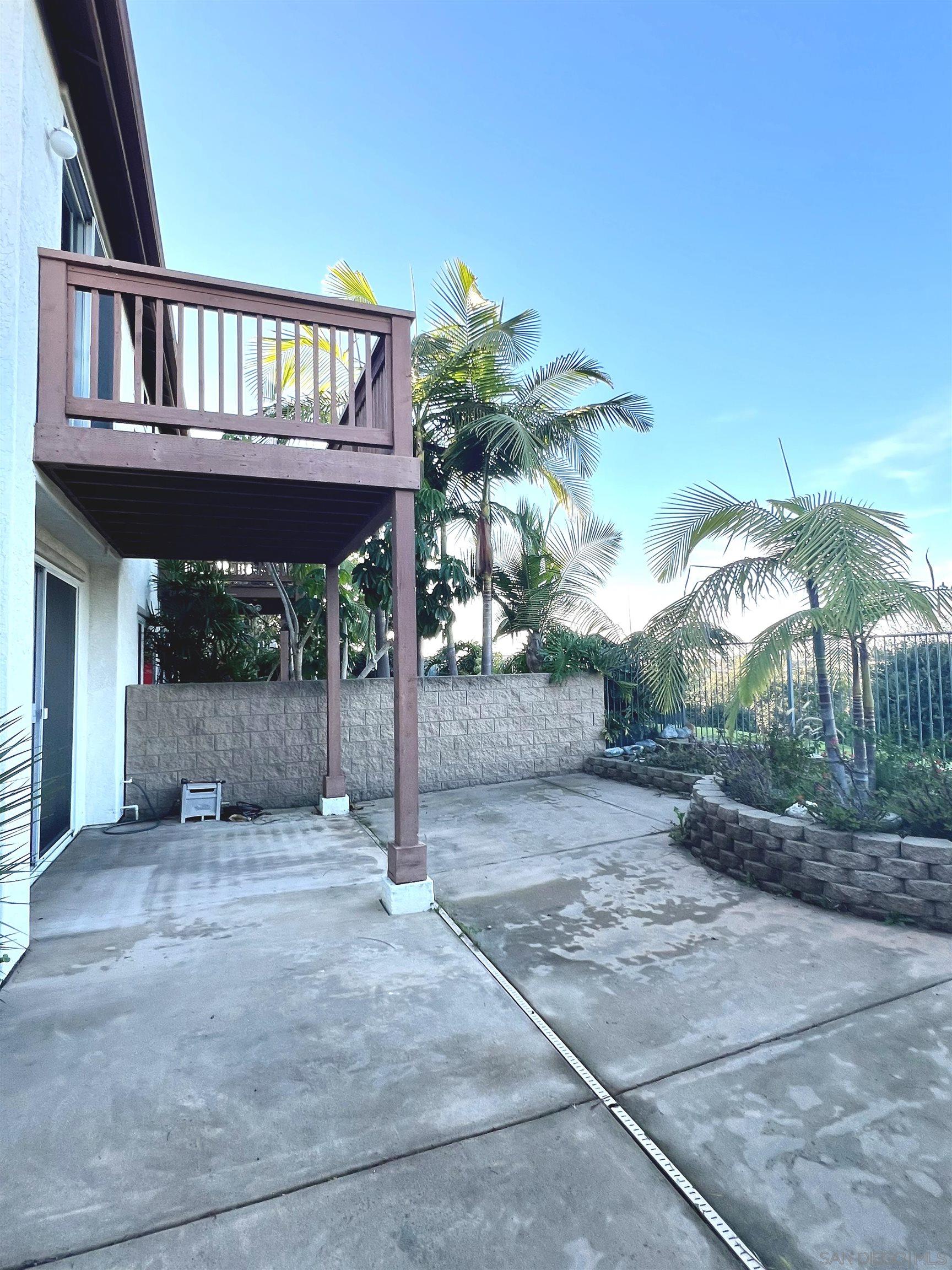 Detail Gallery Image 11 of 46 For 1736  Bluebird, Carlsbad,  CA 92011 - 2 Beds | 2/1 Baths