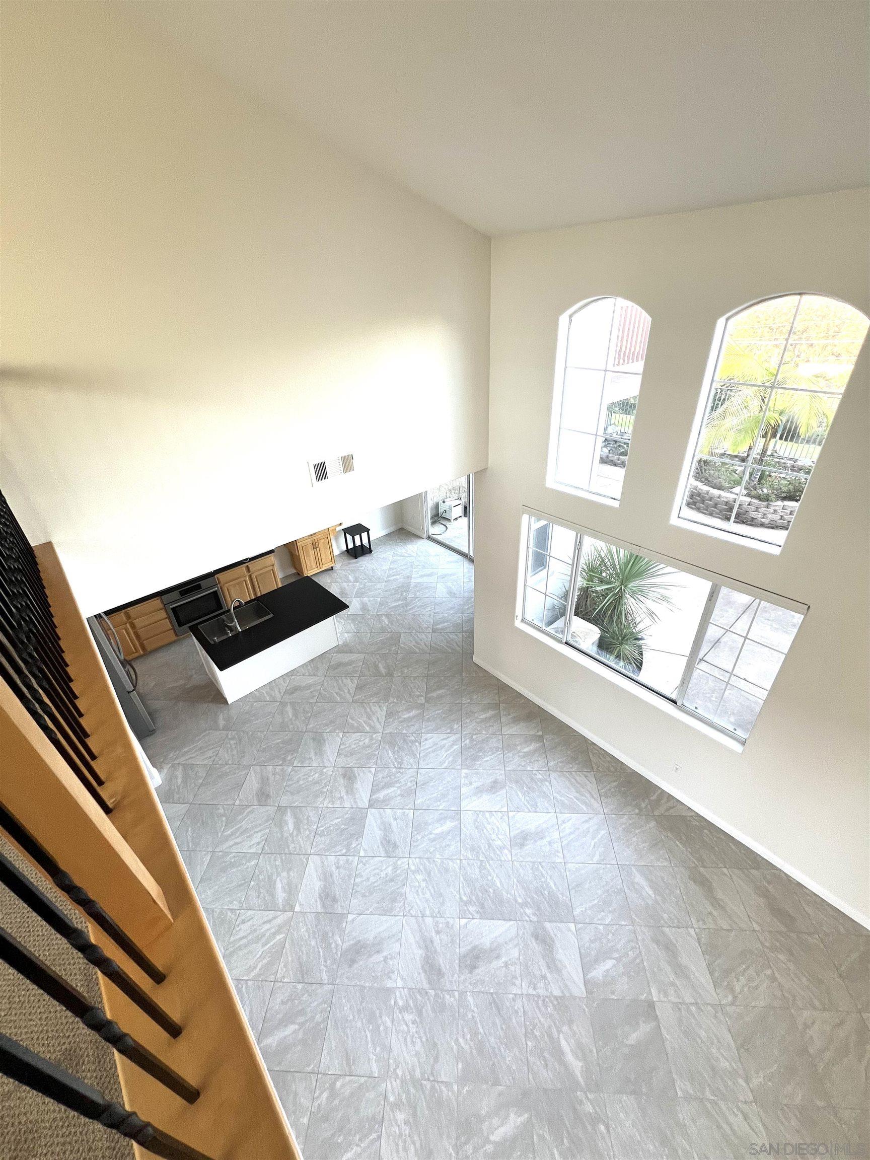 Detail Gallery Image 19 of 46 For 1736  Bluebird, Carlsbad,  CA 92011 - 2 Beds | 2/1 Baths