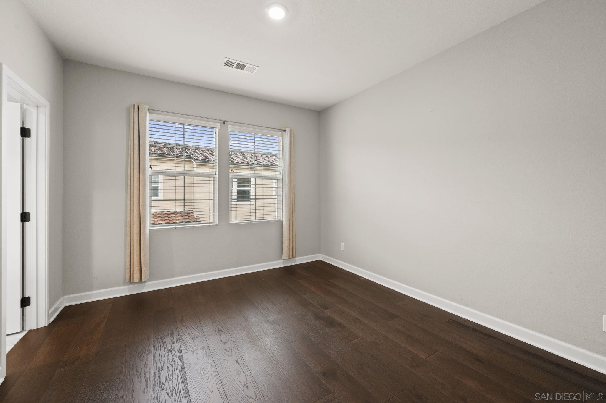 Detail Gallery Image 32 of 52 For 11036  Bryce Way, San Diego,  CA 92129 - 3 Beds | 3/1 Baths