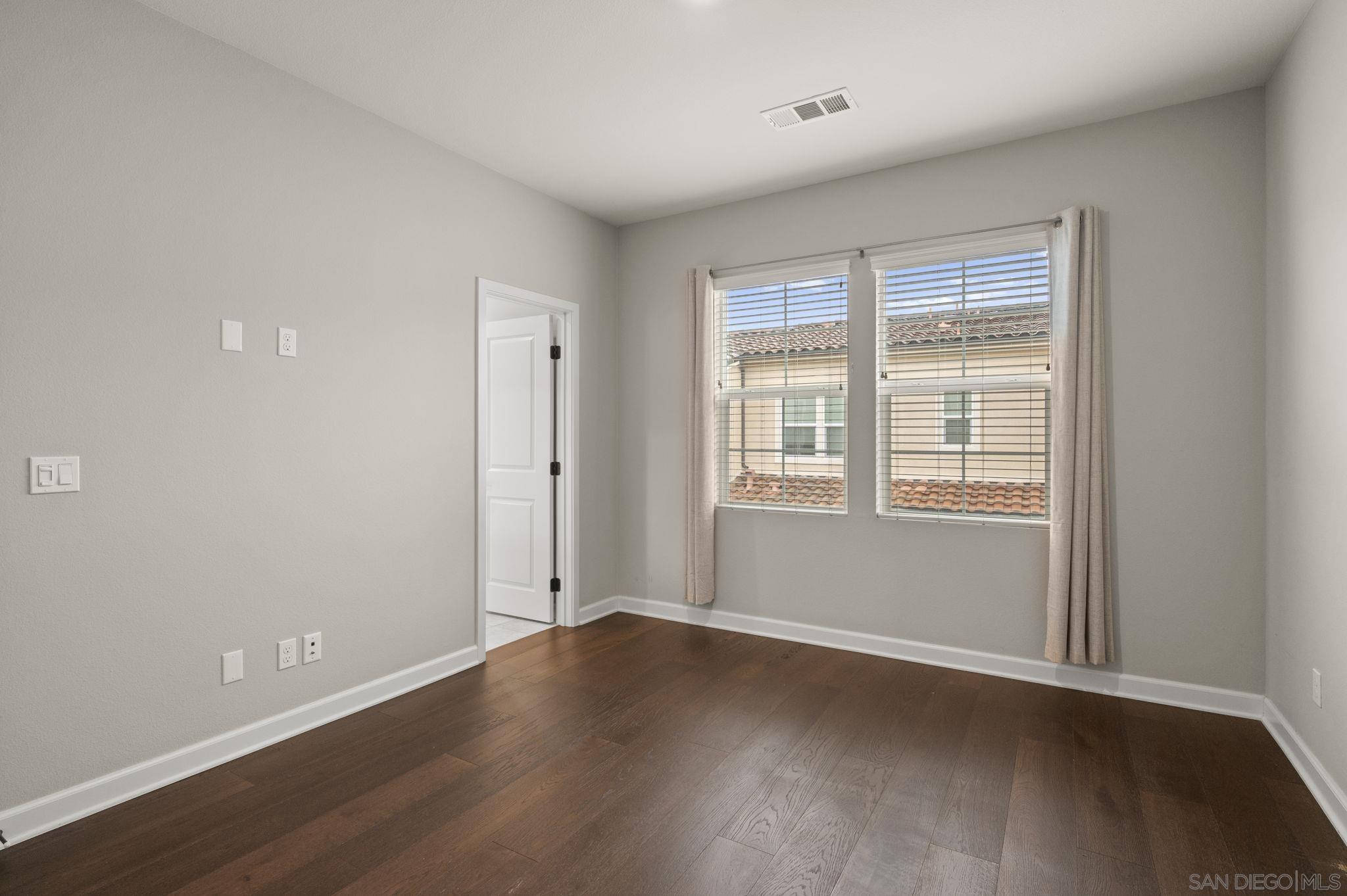 Detail Gallery Image 34 of 52 For 11036  Bryce Way, San Diego,  CA 92129 - 3 Beds | 3/1 Baths