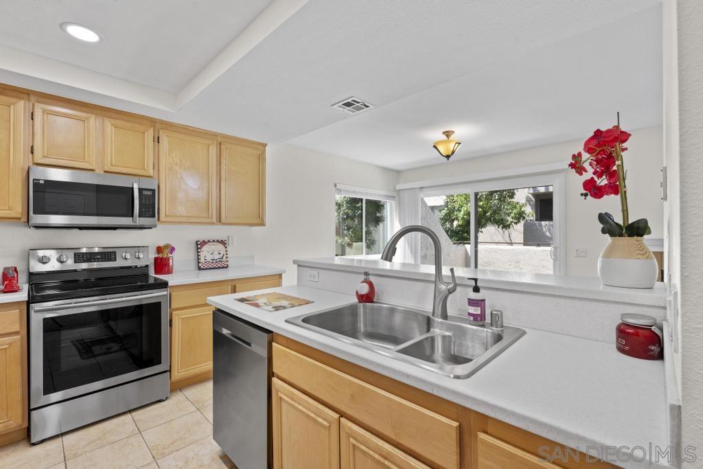 Detail Gallery Image 14 of 43 For 17915  Caminito Pinero  266, San Diego,  CA 92128 - 2 Beds | 2 Baths