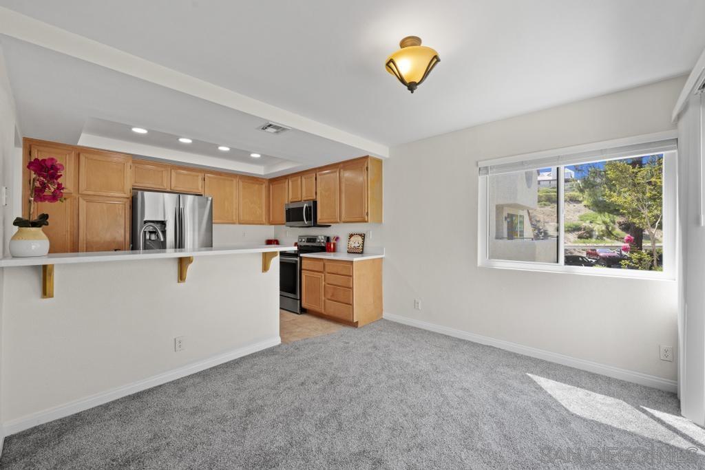 Detail Gallery Image 8 of 43 For 17915  Caminito Pinero  266, San Diego,  CA 92128 - 2 Beds | 2 Baths