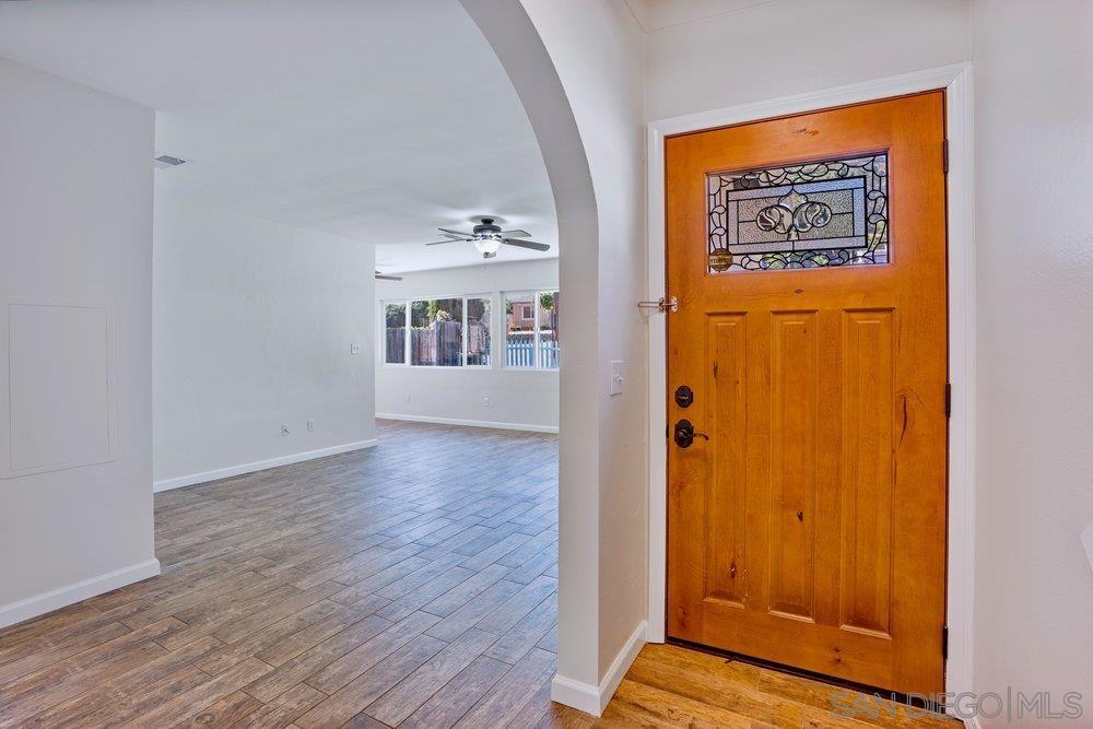 Detail Gallery Image 2 of 26 For 8217  Sunset Rd, Lakeside,  CA 92040 - 3 Beds | 2 Baths