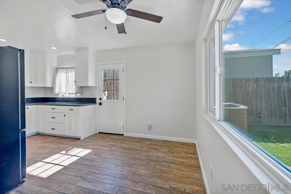 Detail Gallery Image 8 of 26 For 8217  Sunset Rd, Lakeside,  CA 92040 - 3 Beds | 2 Baths