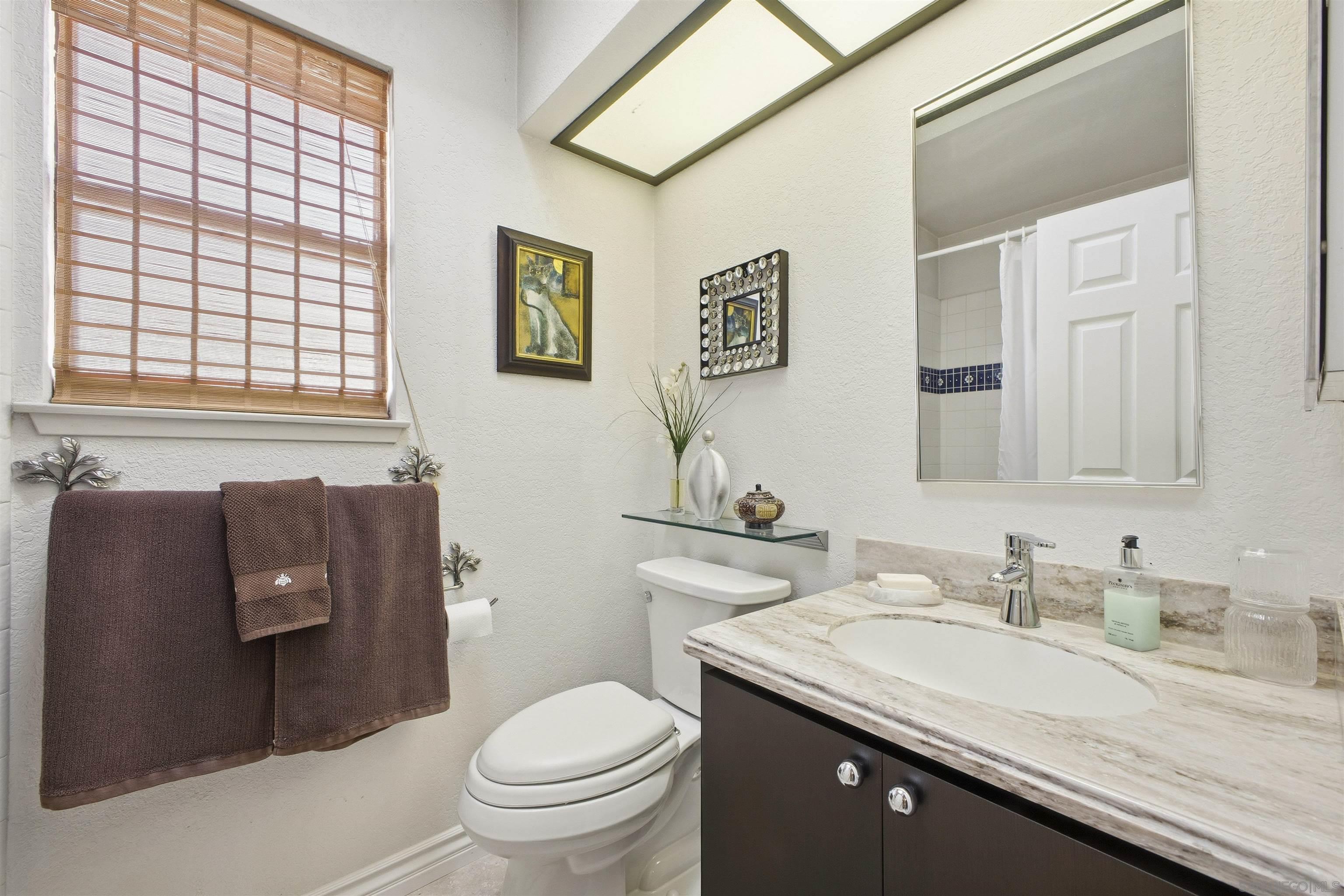 Detail Gallery Image 21 of 31 For 4595  Chateau Drive, San Diego,  CA 92117 - 2 Beds | 2/1 Baths