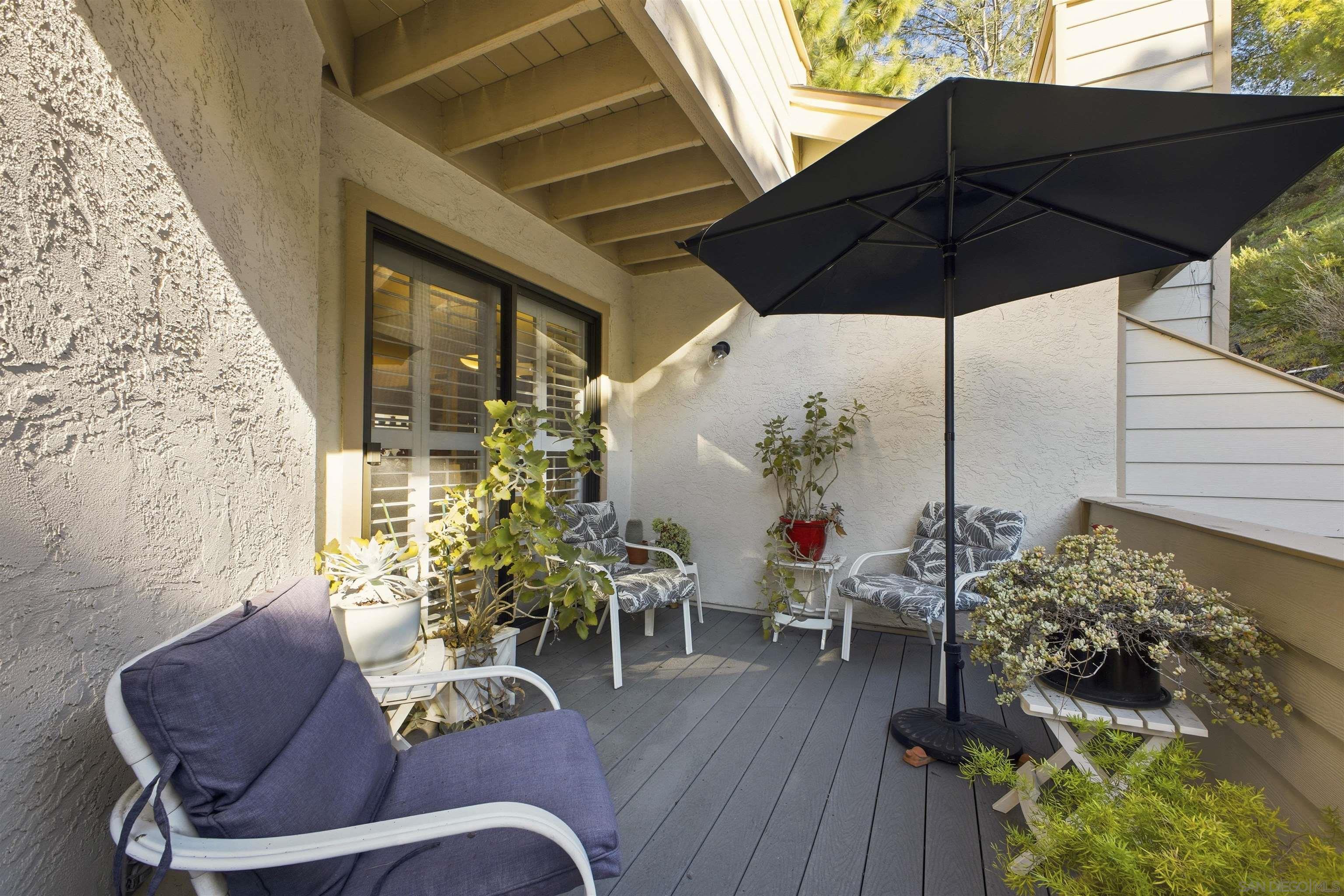 Detail Gallery Image 22 of 31 For 4595  Chateau Drive, San Diego,  CA 92117 - 2 Beds | 2/1 Baths