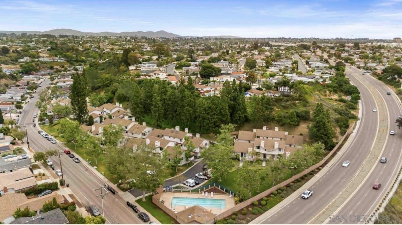 Detail Gallery Image 28 of 31 For 4595  Chateau Drive, San Diego,  CA 92117 - 2 Beds | 2/1 Baths