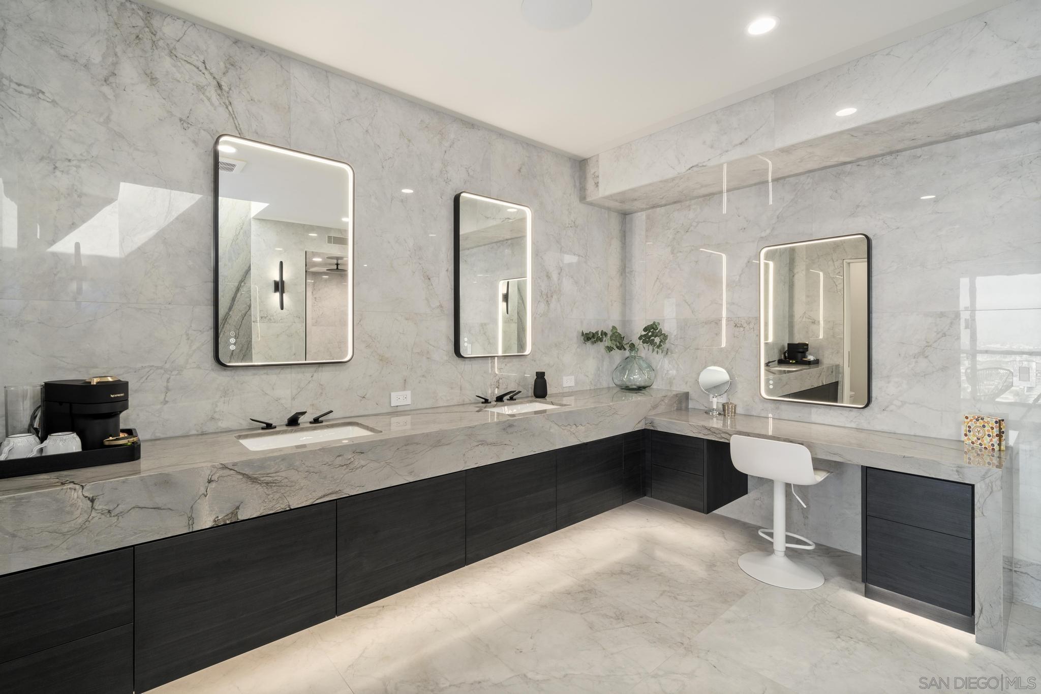 Detail Gallery Image 23 of 47 For 2035  Evergreen, San Diego,  CA 92106 - 4 Beds | 3/1 Baths