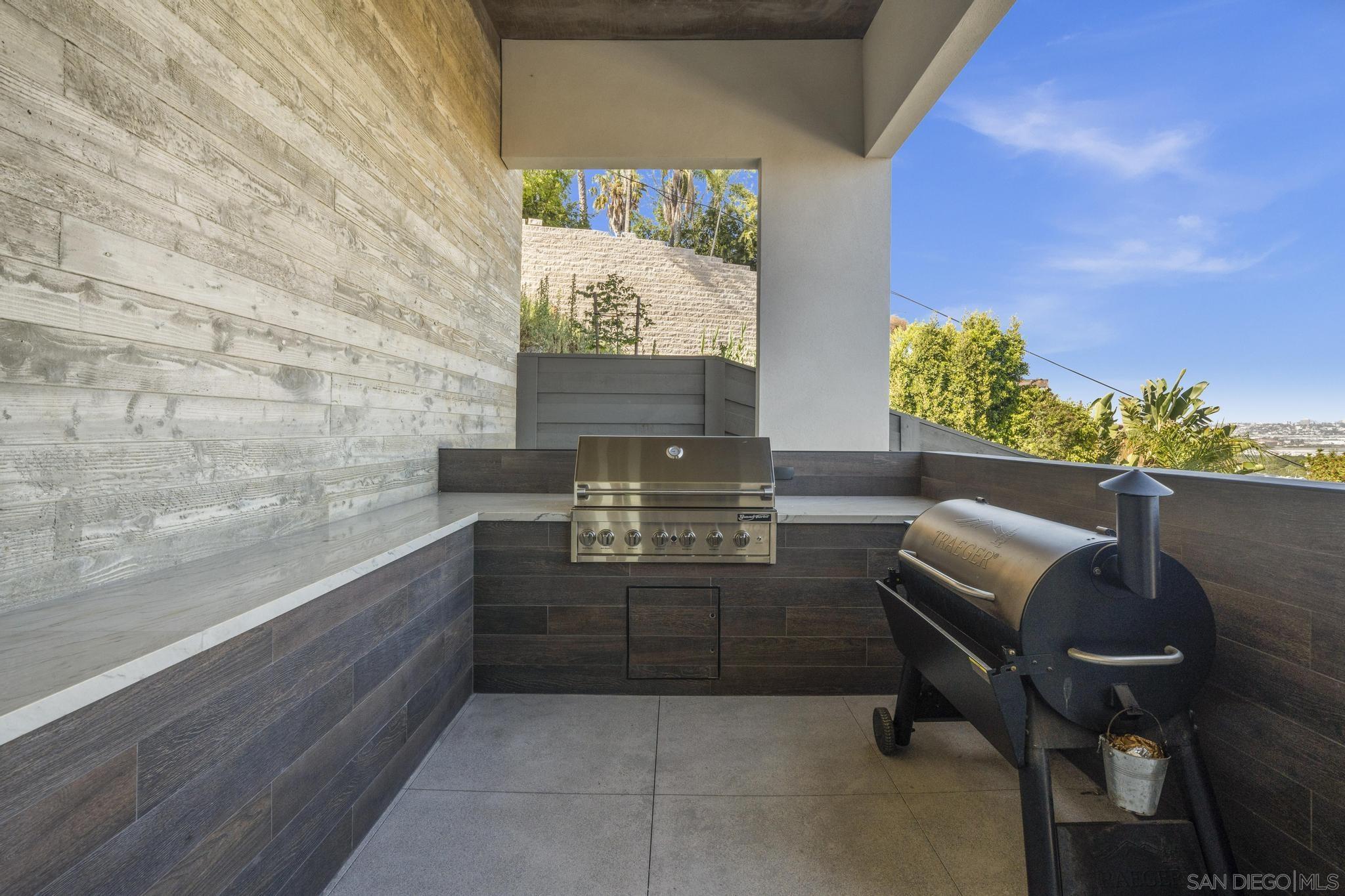 Detail Gallery Image 38 of 47 For 2035  Evergreen, San Diego,  CA 92106 - 4 Beds | 3/1 Baths