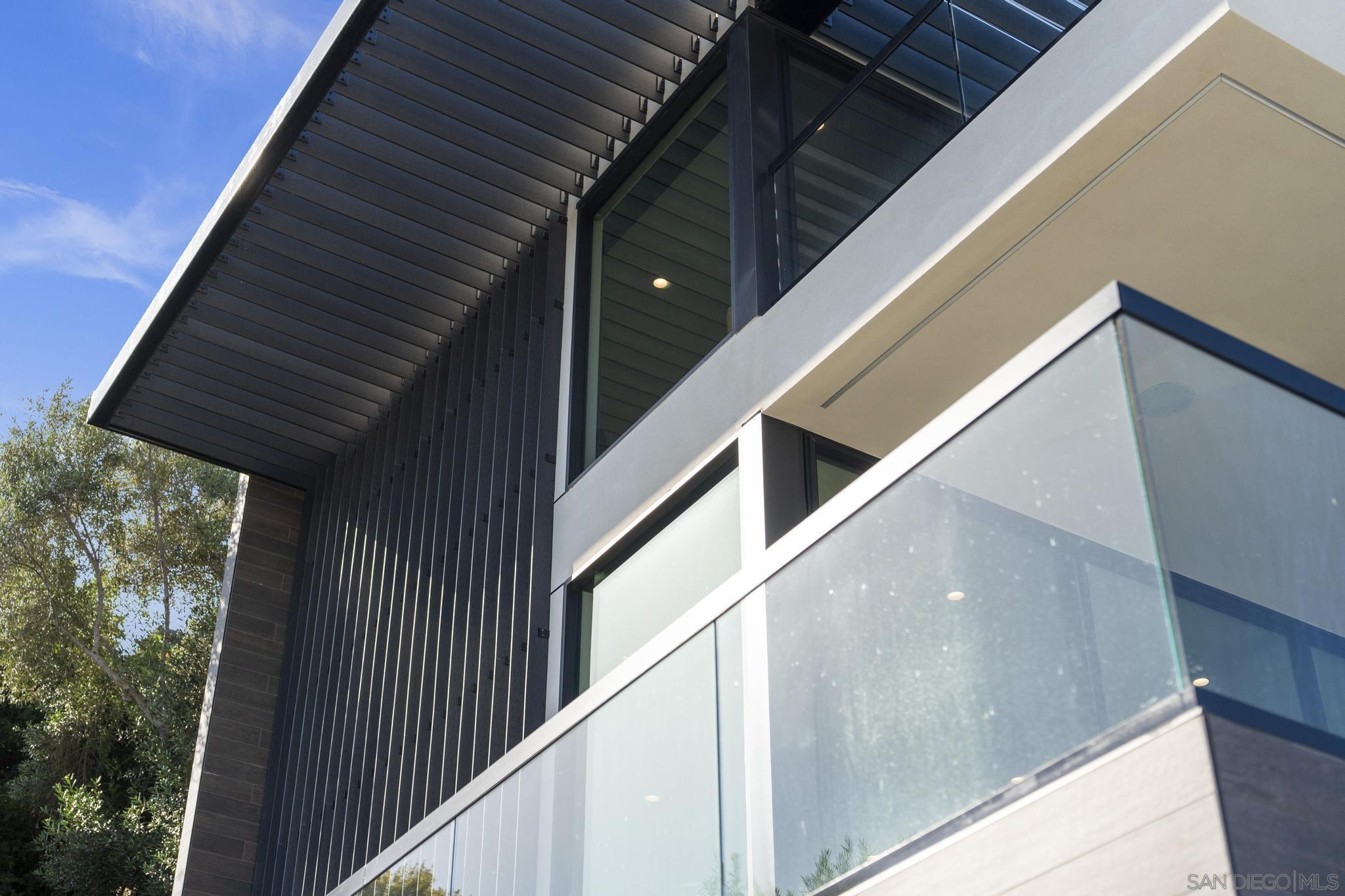 Detail Gallery Image 39 of 47 For 2035  Evergreen, San Diego,  CA 92106 - 4 Beds | 3/1 Baths