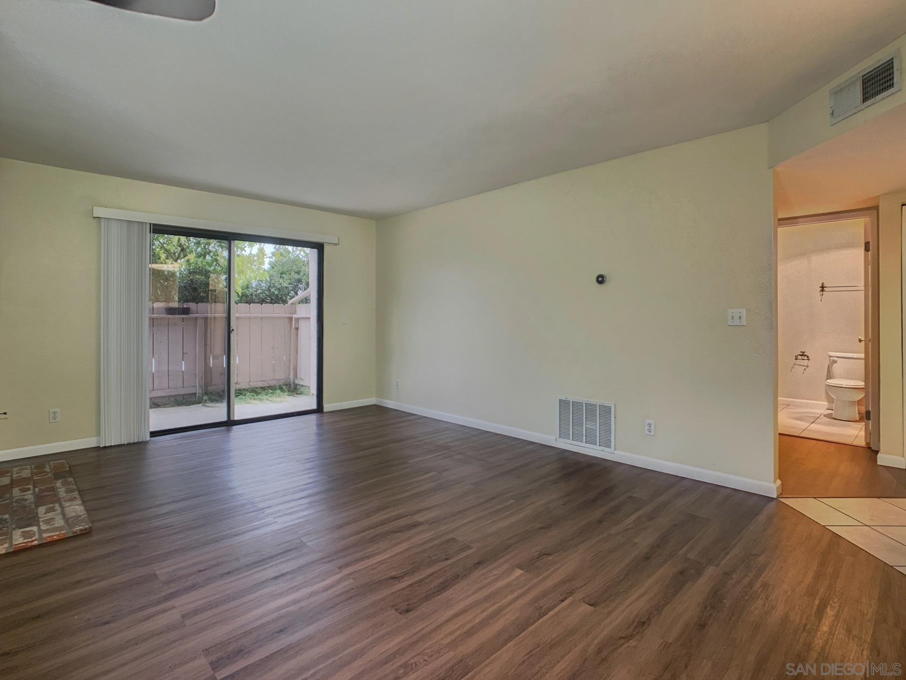 Detail Gallery Image 13 of 40 For 2962  Alanwood Ct., Spring Valley,  CA 91978 - 1 Beds | 1 Baths