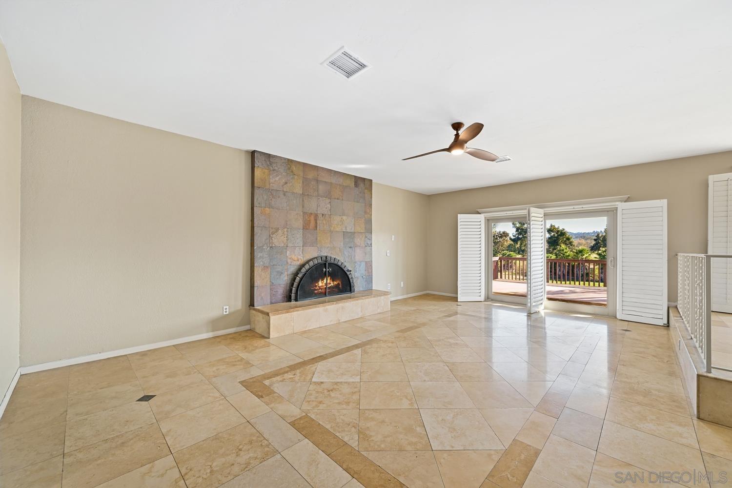 Detail Gallery Image 5 of 53 For 9219  Inverness Rd., Santee,  CA 92071 - 3 Beds | 3 Baths