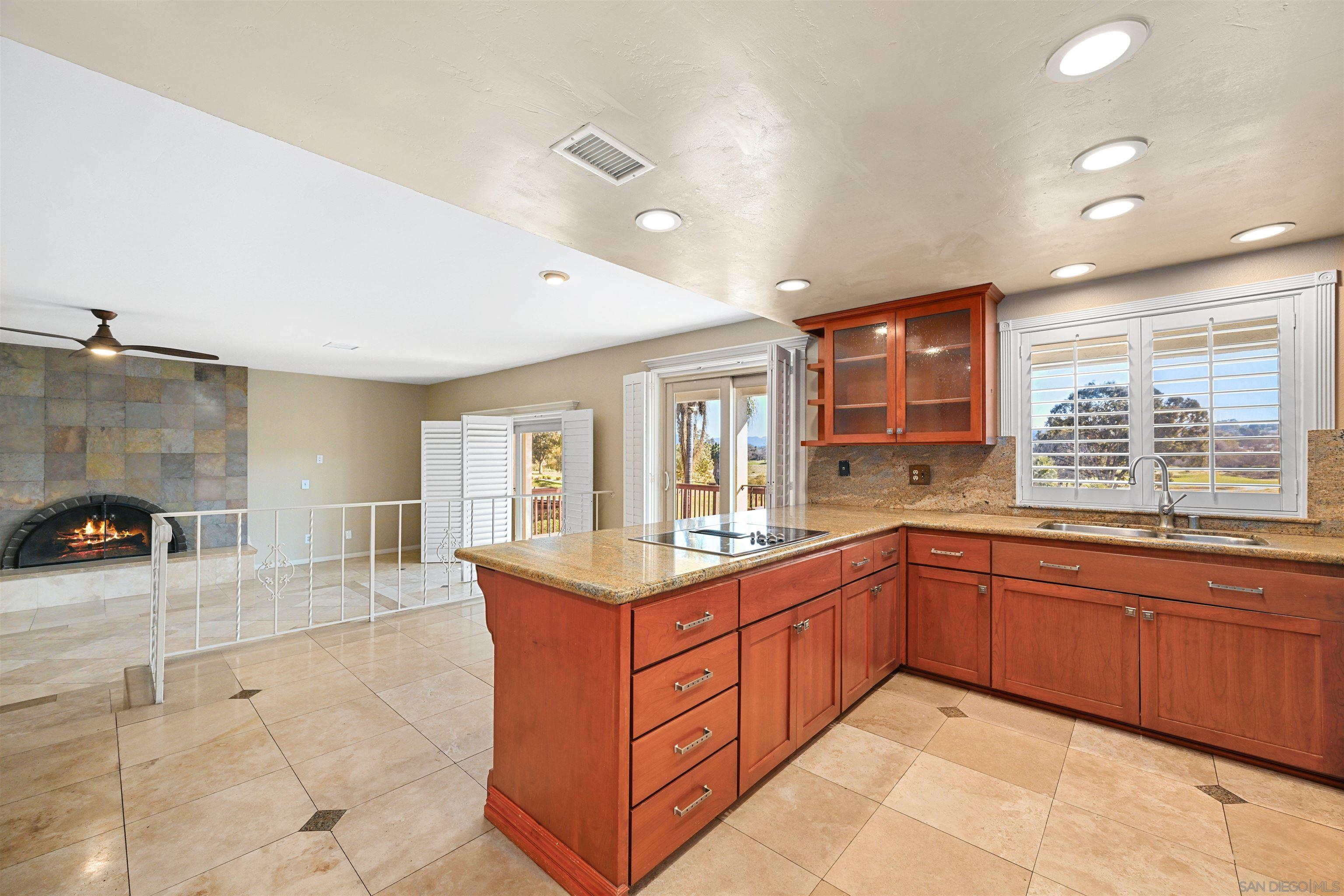 Detail Gallery Image 9 of 53 For 9219  Inverness Rd., Santee,  CA 92071 - 3 Beds | 3 Baths