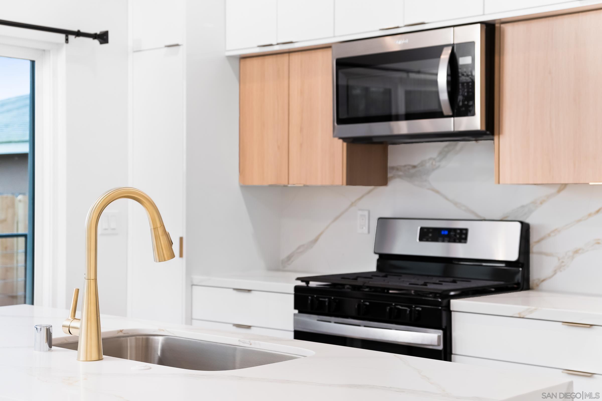 Detail Gallery Image 13 of 29 For 5230-32  Rincon St, San Diego,  CA 92115 - – Beds | – Baths