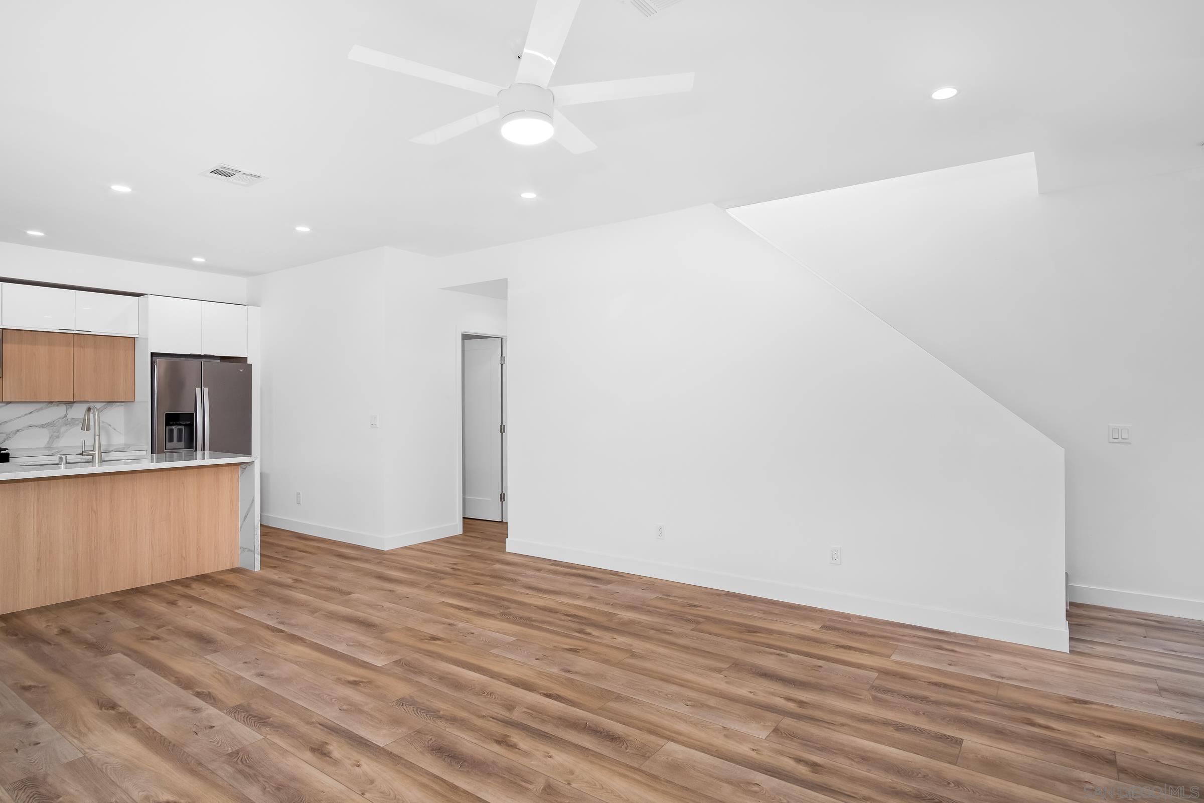 Detail Gallery Image 6 of 29 For 5230-32  Rincon St, San Diego,  CA 92115 - – Beds | – Baths