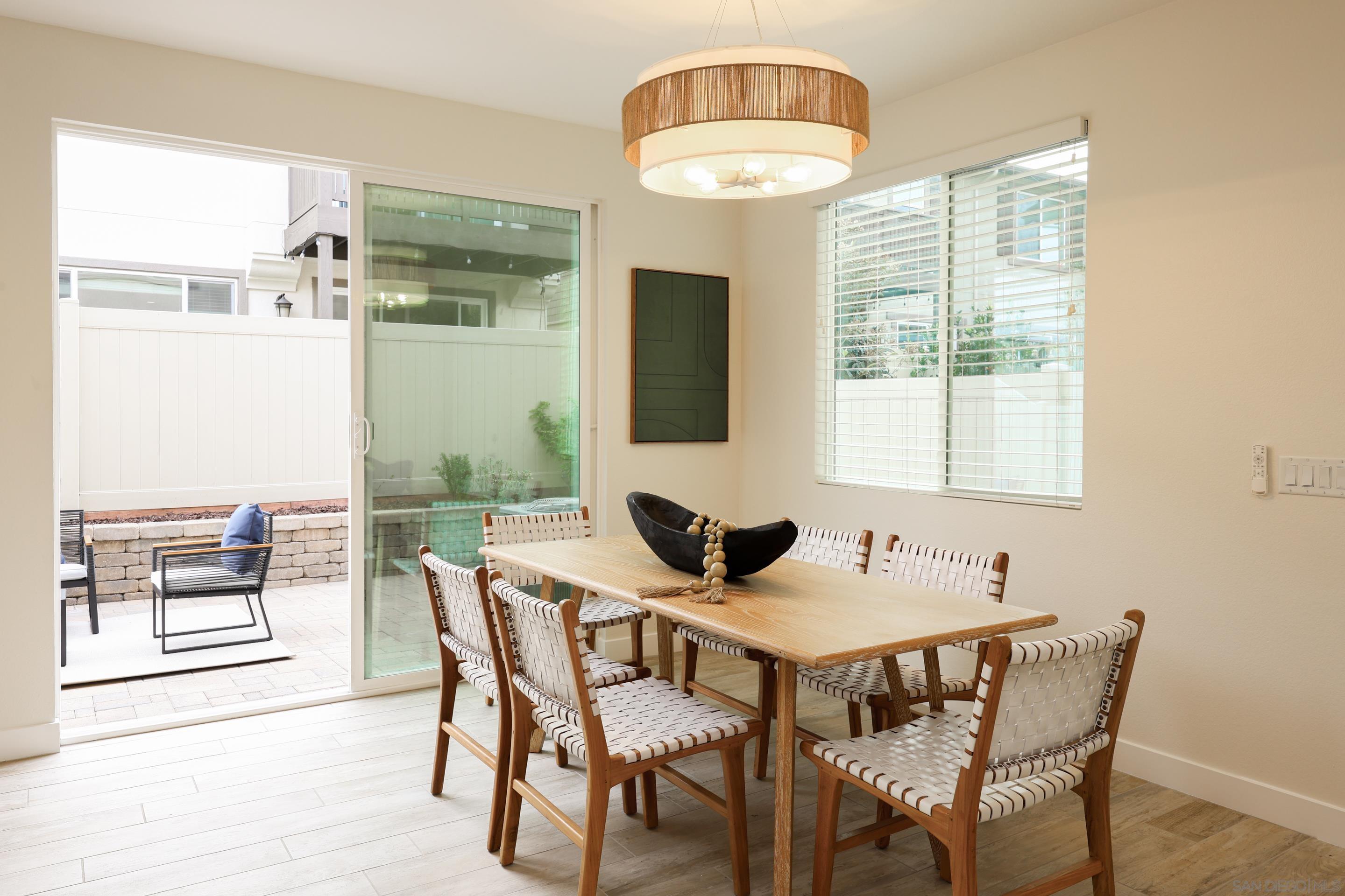 Detail Gallery Image 20 of 57 For 3269  Vestra Way, Carlsbad,  CA 92010 - 3 Beds | 2/1 Baths