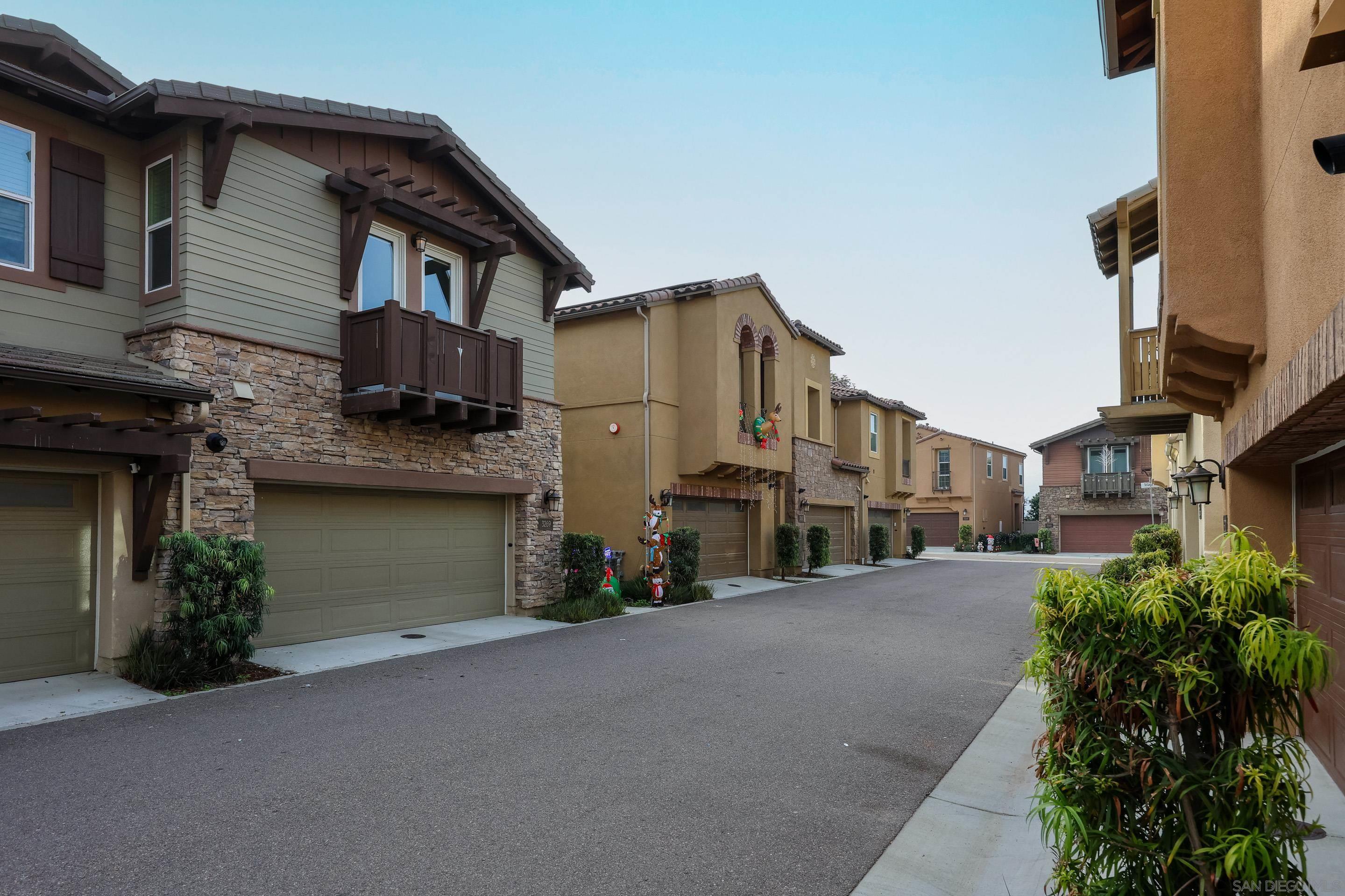 Detail Gallery Image 5 of 57 For 3269  Vestra Way, Carlsbad,  CA 92010 - 3 Beds | 2/1 Baths