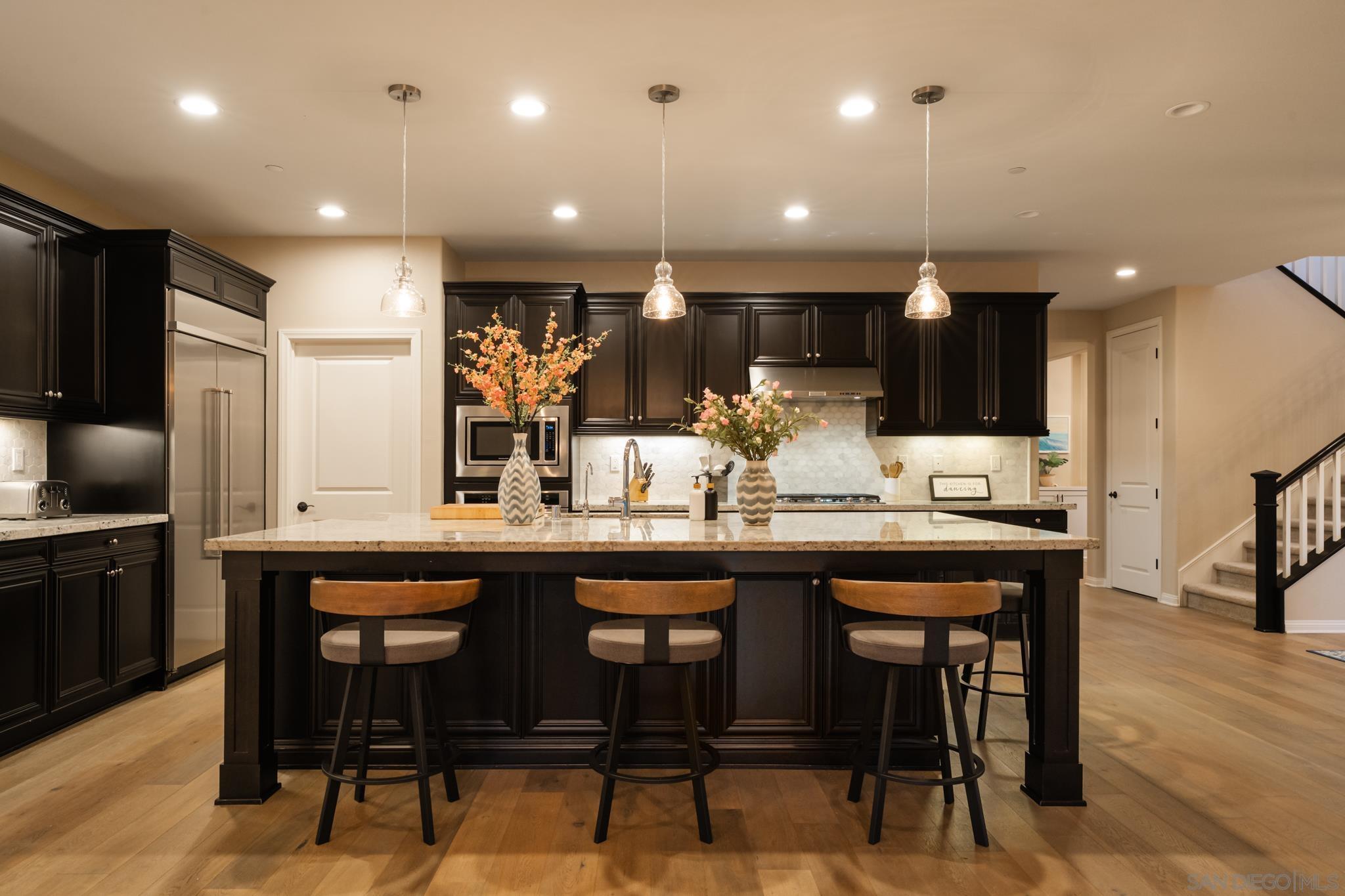 Detail Gallery Image 2 of 53 For 7964  Auberge Circle, San Diego,  CA 92127 - 3 Beds | 3 Baths