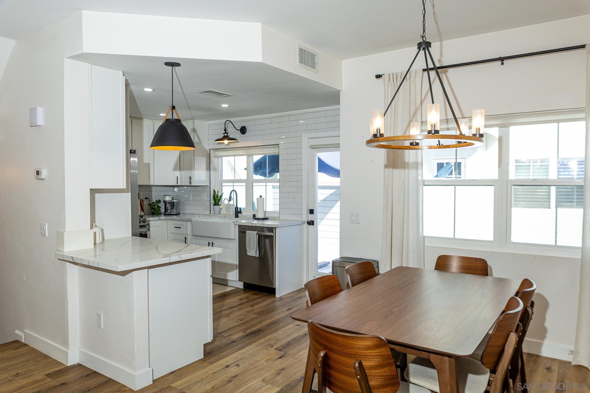 Detail Gallery Image 12 of 40 For 10060  Scripps Vista Way  #33,  San Diego,  CA 92131 - 2 Beds | 2/1 Baths