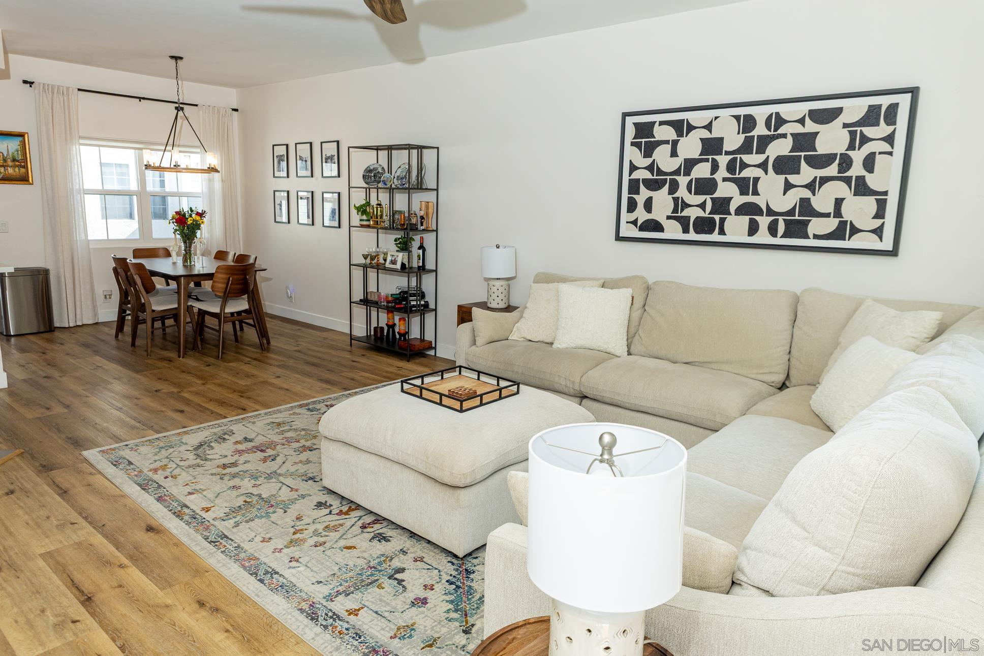 Detail Gallery Image 6 of 40 For 10060  Scripps Vista Way  #33,  San Diego,  CA 92131 - 2 Beds | 2/1 Baths