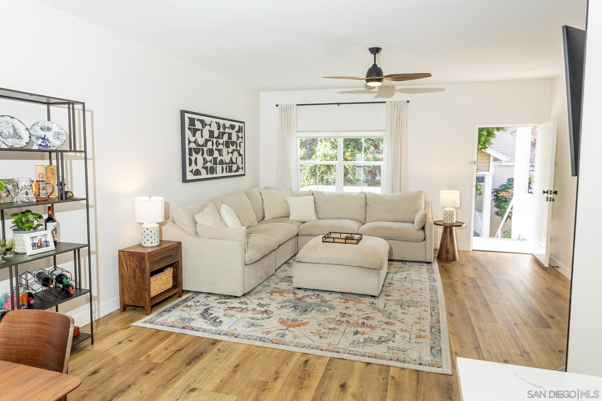 Detail Gallery Image 8 of 40 For 10060  Scripps Vista Way  #33,  San Diego,  CA 92131 - 2 Beds | 2/1 Baths