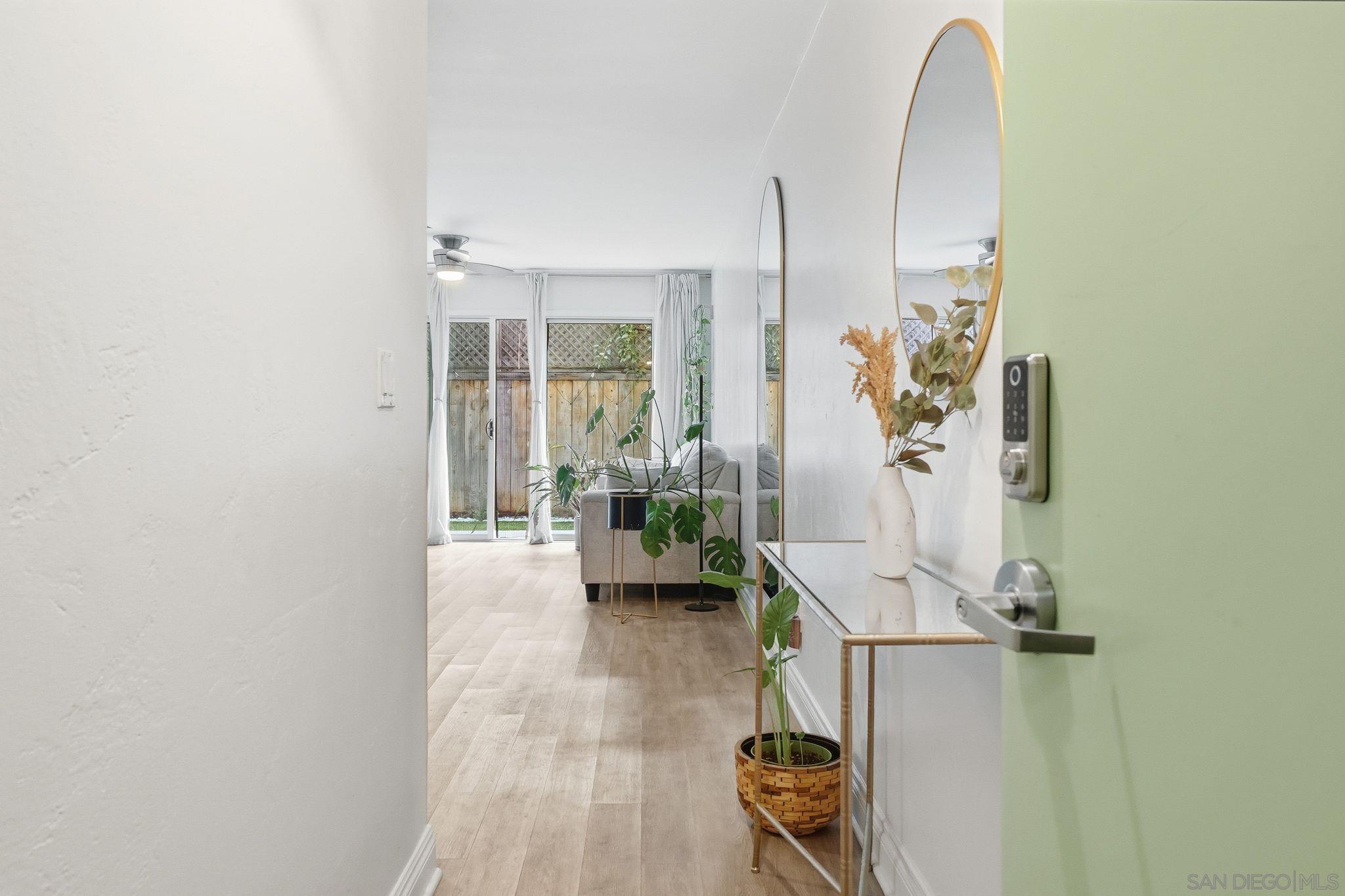 Detail Gallery Image 4 of 33 For 3815  3rd Ave  #14,  San Diego,  CA 92103 - 1 Beds | 1 Baths