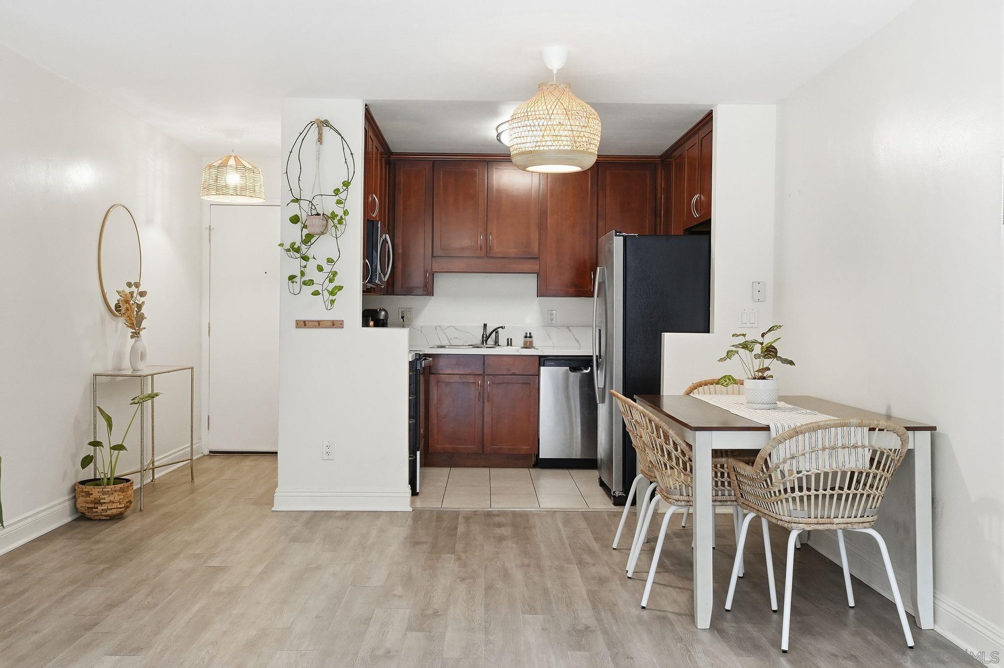 Detail Gallery Image 8 of 33 For 3815  3rd Ave  #14,  San Diego,  CA 92103 - 1 Beds | 1 Baths