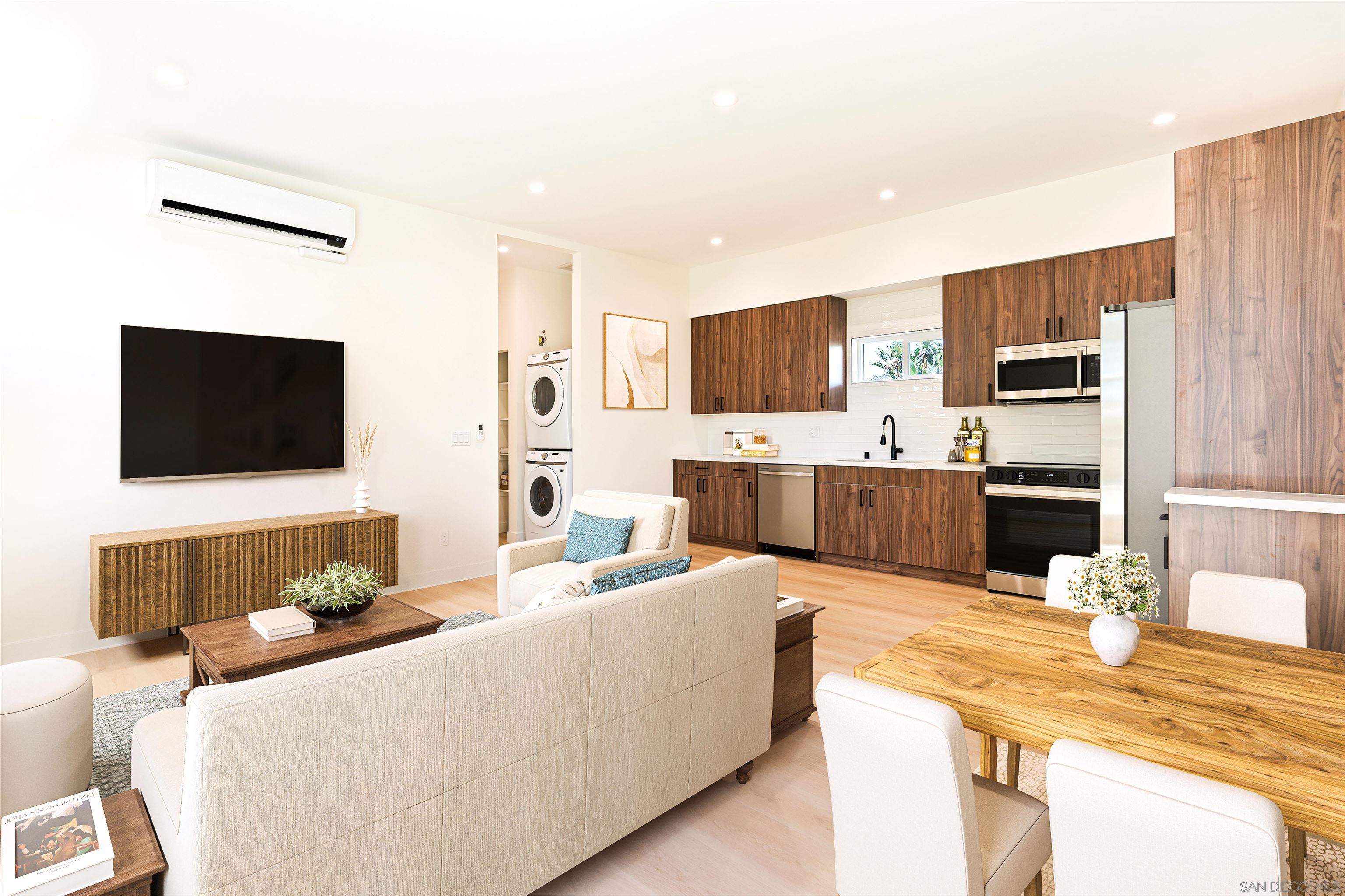 Detail Gallery Image 25 of 39 For 1160  Erica St, Escondido,  CA 92027 - 6 Beds | 4 Baths