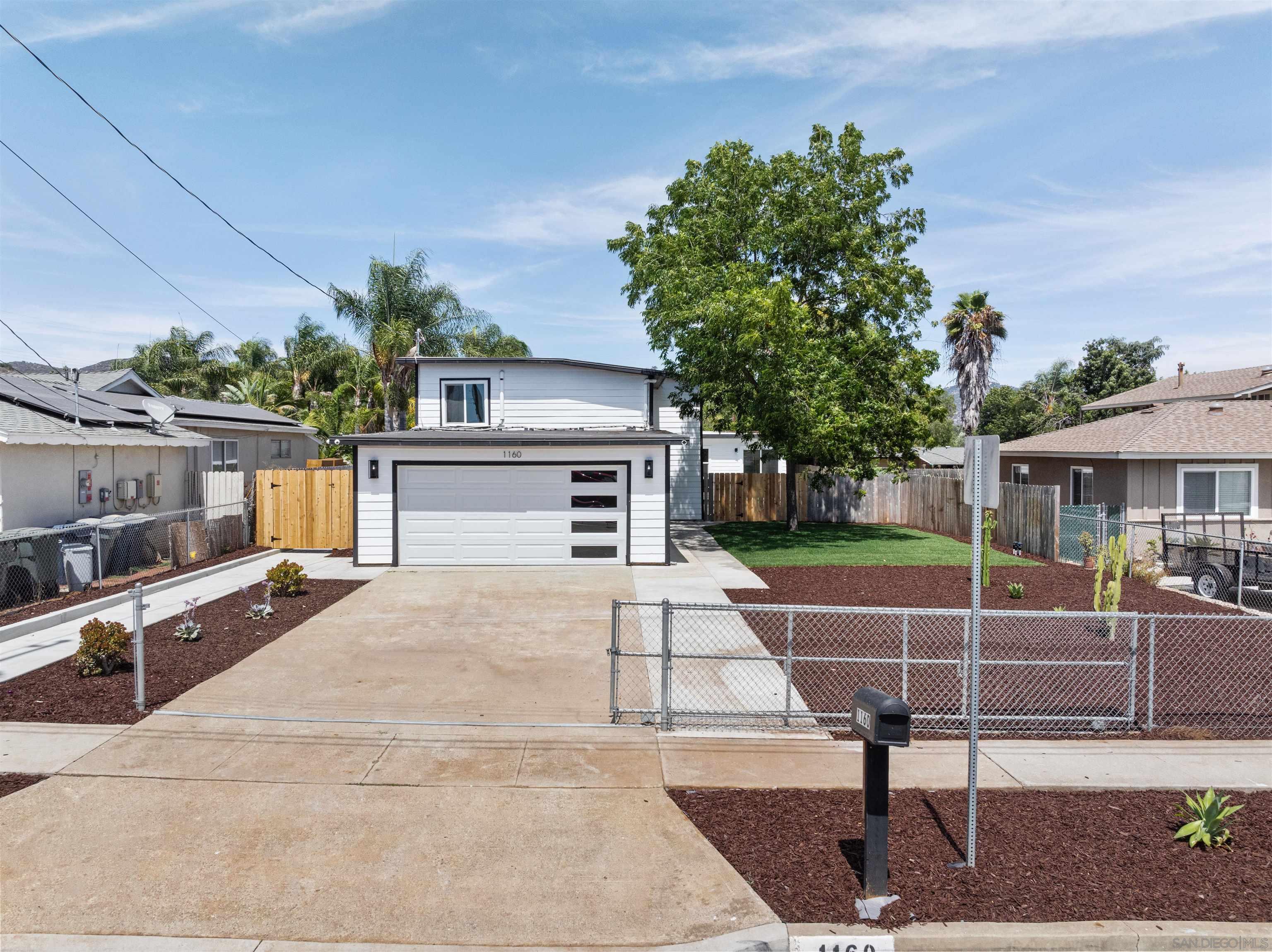 Detail Gallery Image 4 of 39 For 1160  Erica St, Escondido,  CA 92027 - 6 Beds | 4 Baths