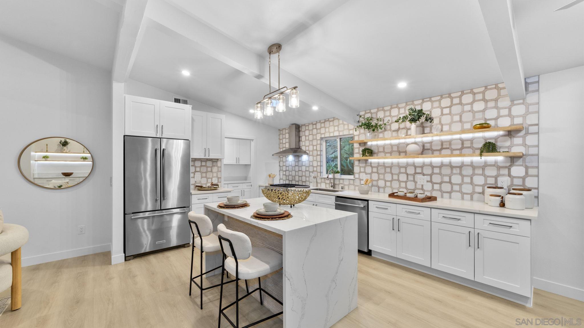 Detail Gallery Image 16 of 49 For 4909  Pacifica Dr, San Diego,  CA 92109 - 3 Beds | 2/1 Baths