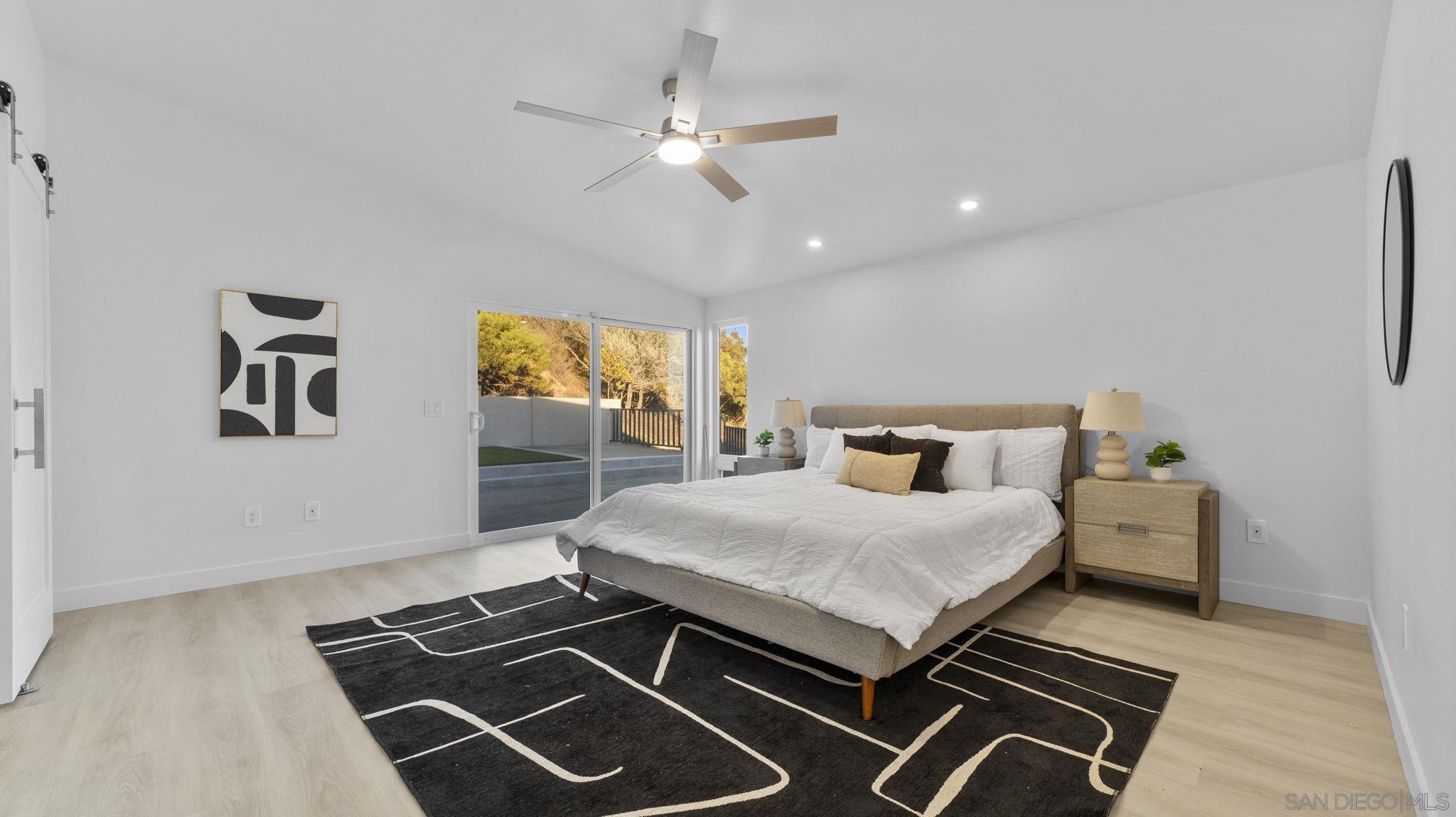 Detail Gallery Image 23 of 49 For 4909  Pacifica Dr, San Diego,  CA 92109 - 3 Beds | 2/1 Baths