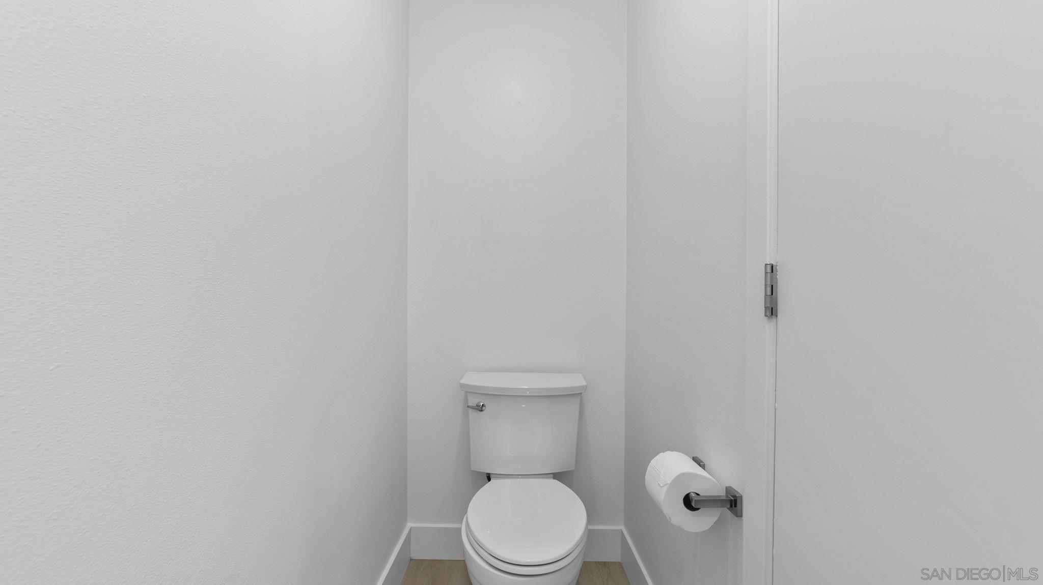 Detail Gallery Image 28 of 49 For 4909  Pacifica Dr, San Diego,  CA 92109 - 3 Beds | 2/1 Baths