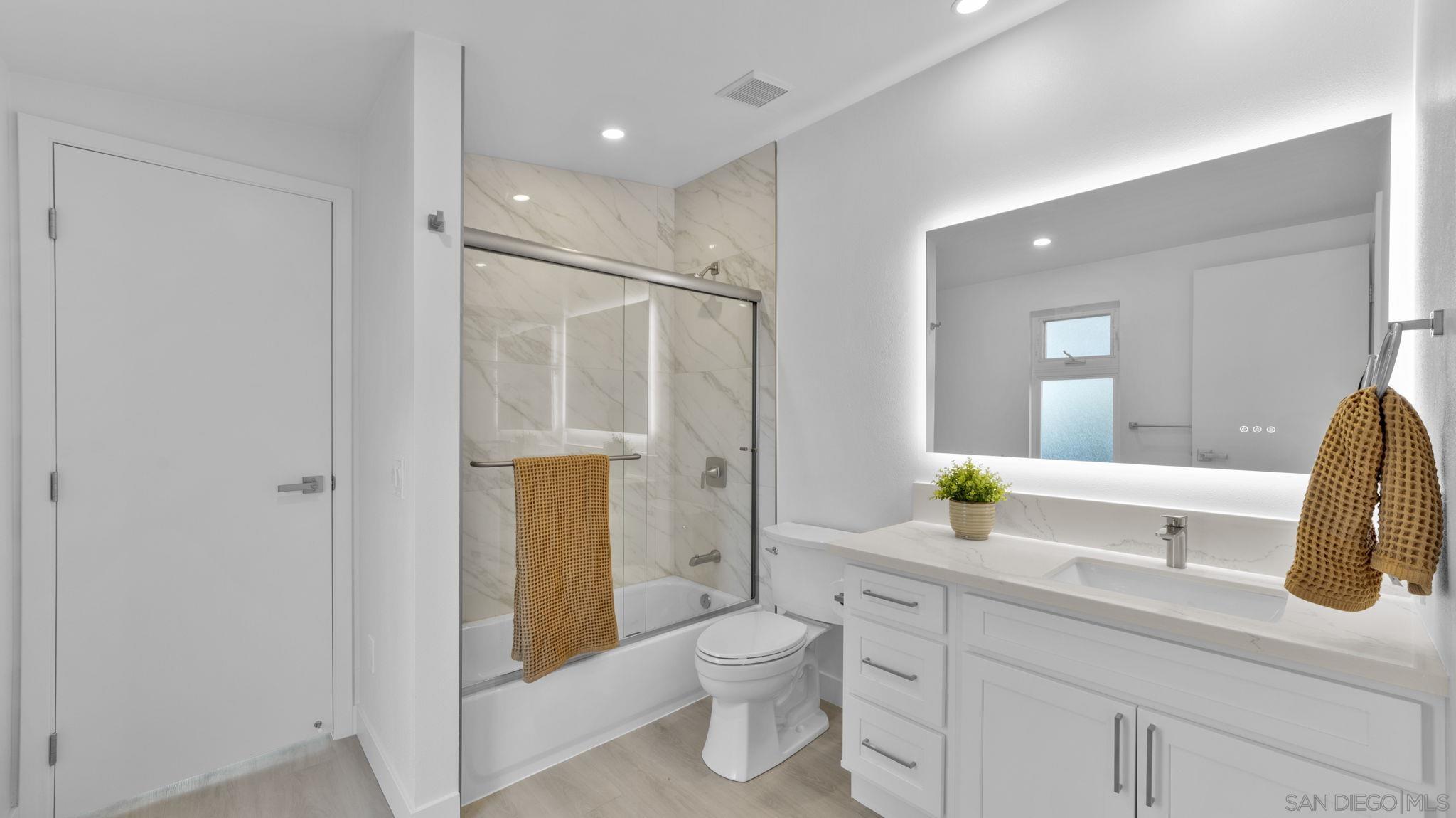 Detail Gallery Image 29 of 49 For 4909  Pacifica Dr, San Diego,  CA 92109 - 3 Beds | 2/1 Baths