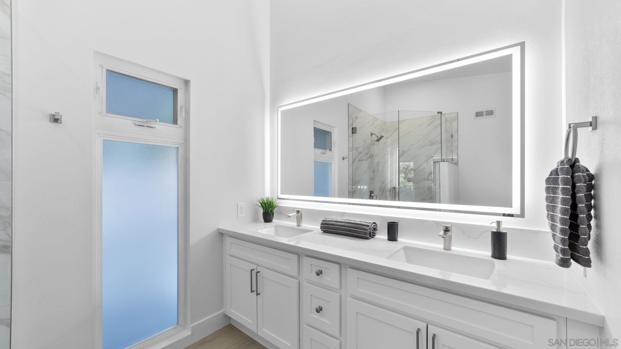 Detail Gallery Image 33 of 49 For 4909  Pacifica Dr, San Diego,  CA 92109 - 3 Beds | 2/1 Baths