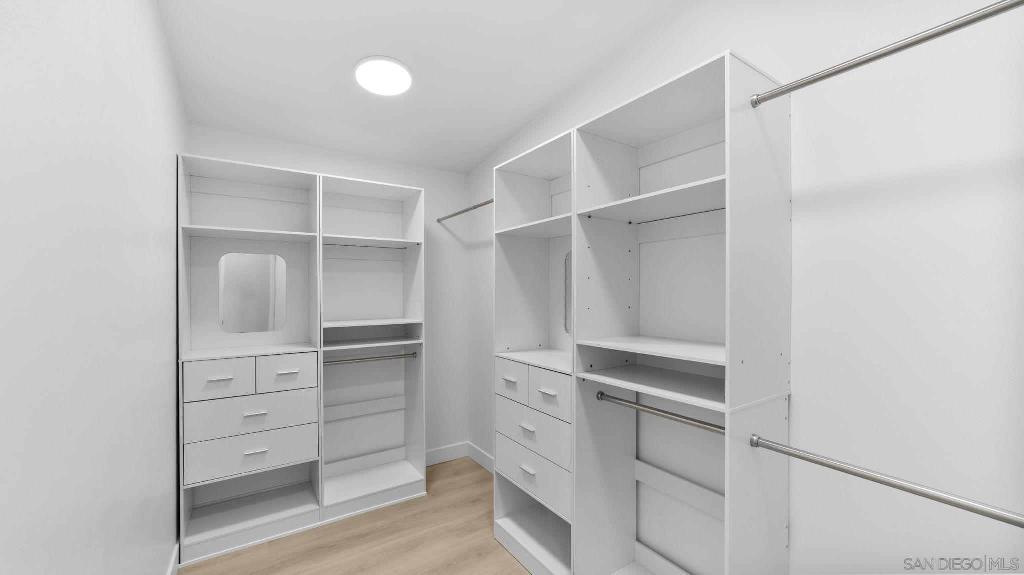 Detail Gallery Image 34 of 49 For 4909  Pacifica Dr, San Diego,  CA 92109 - 3 Beds | 2/1 Baths