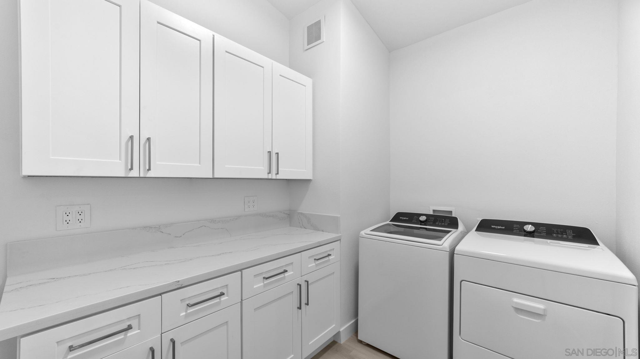 Detail Gallery Image 37 of 49 For 4909  Pacifica Dr, San Diego,  CA 92109 - 3 Beds | 2/1 Baths