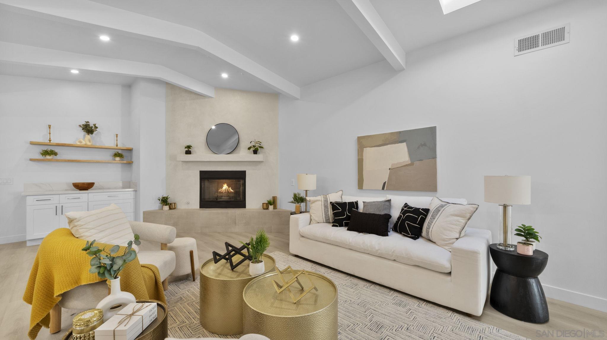 Detail Gallery Image 7 of 49 For 4909  Pacifica Dr, San Diego,  CA 92109 - 3 Beds | 2/1 Baths