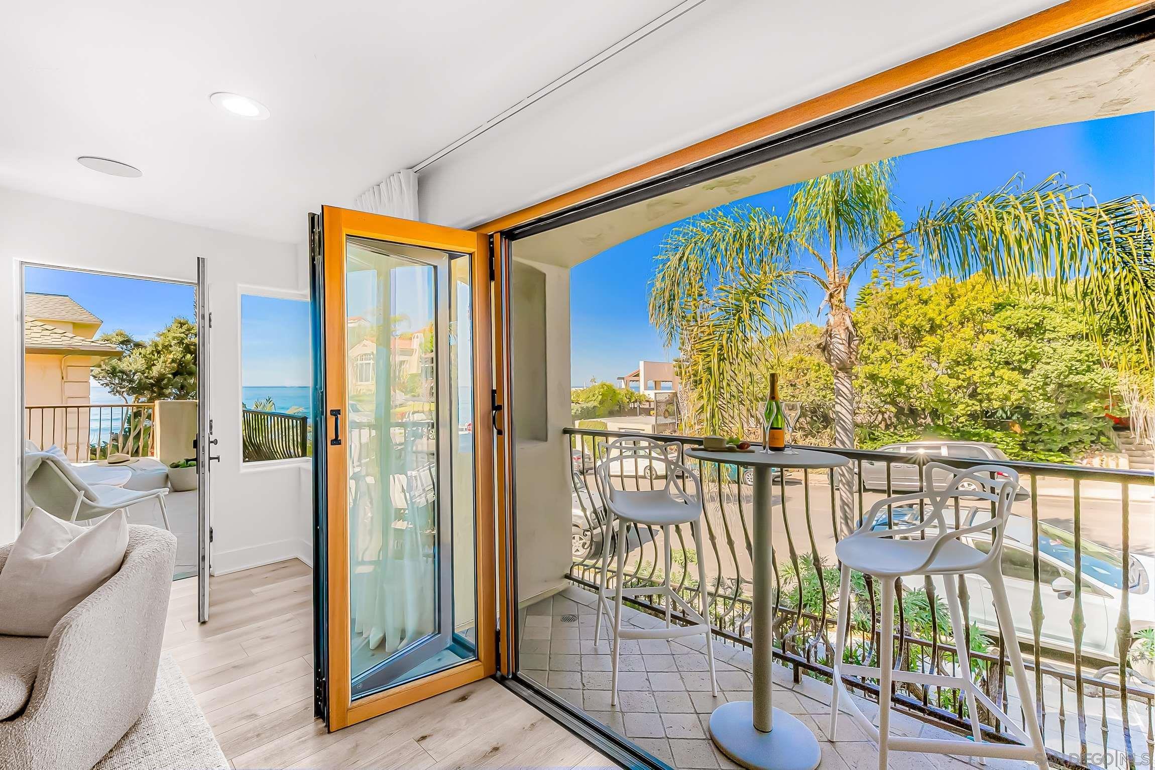 Detail Gallery Image 15 of 75 For 229  Bonair St, La Jolla,  CA 92037 - 2 Beds | 2 Baths