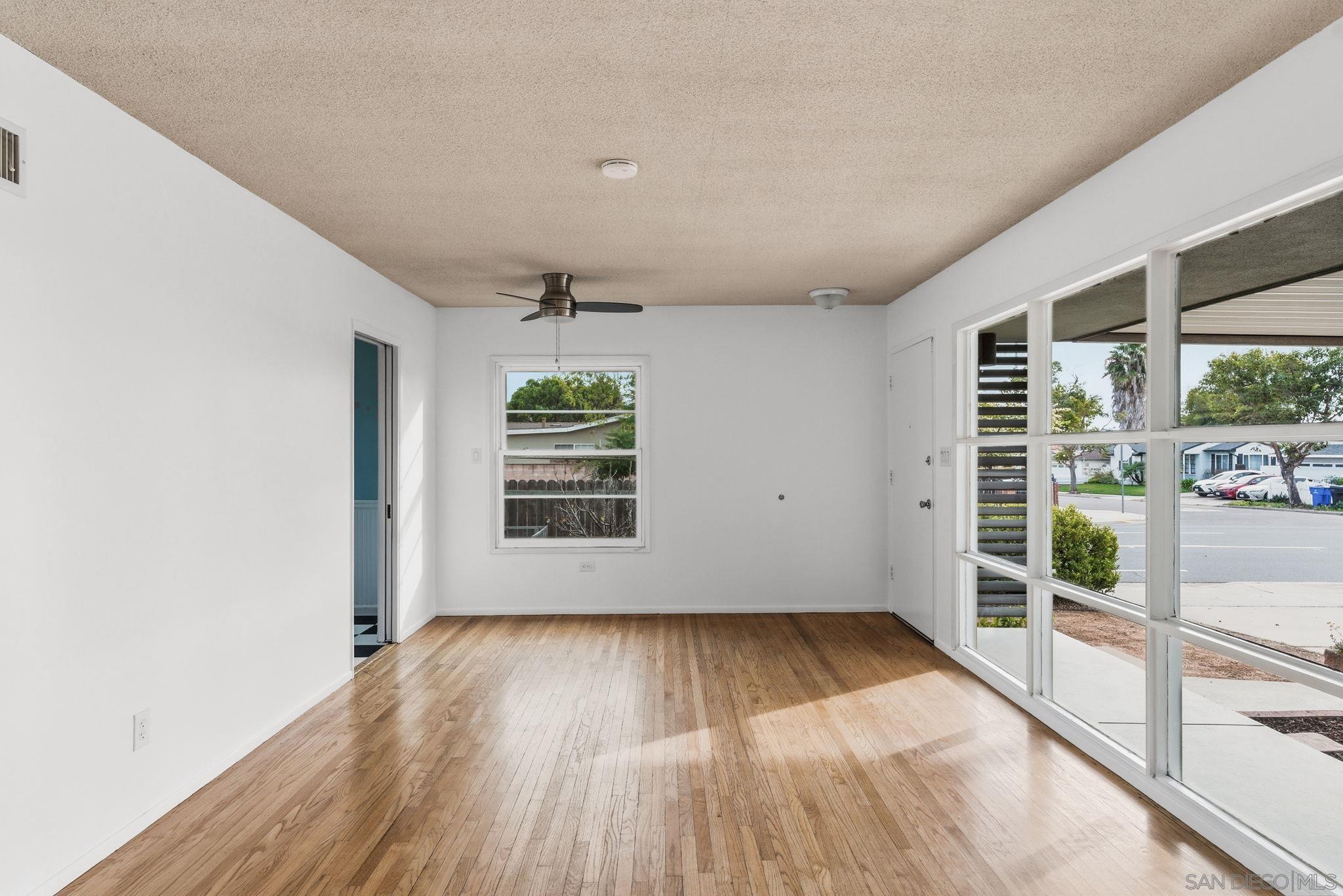 Detail Gallery Image 4 of 30 For 4820  Zion Ave, San Diego,  CA 92120 - 3 Beds | 1/1 Baths