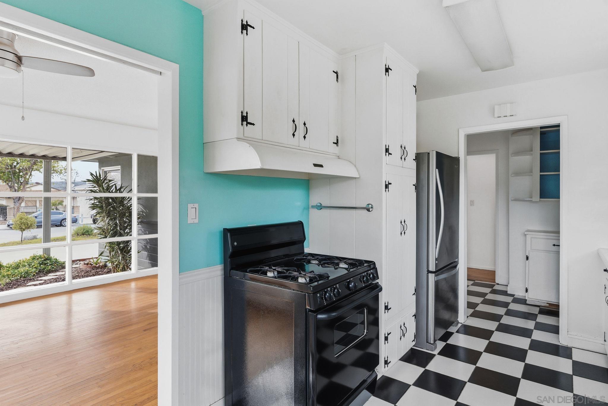 Detail Gallery Image 9 of 30 For 4820  Zion Ave, San Diego,  CA 92120 - 3 Beds | 1/1 Baths