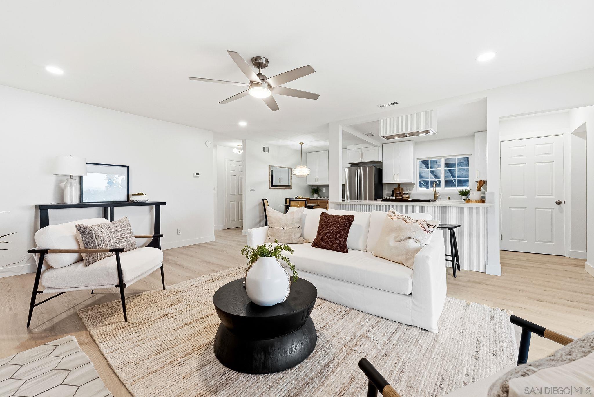 Detail Gallery Image 11 of 32 For 6096  Crawford St, San Diego,  CA 92120 - 4 Beds | 3 Baths